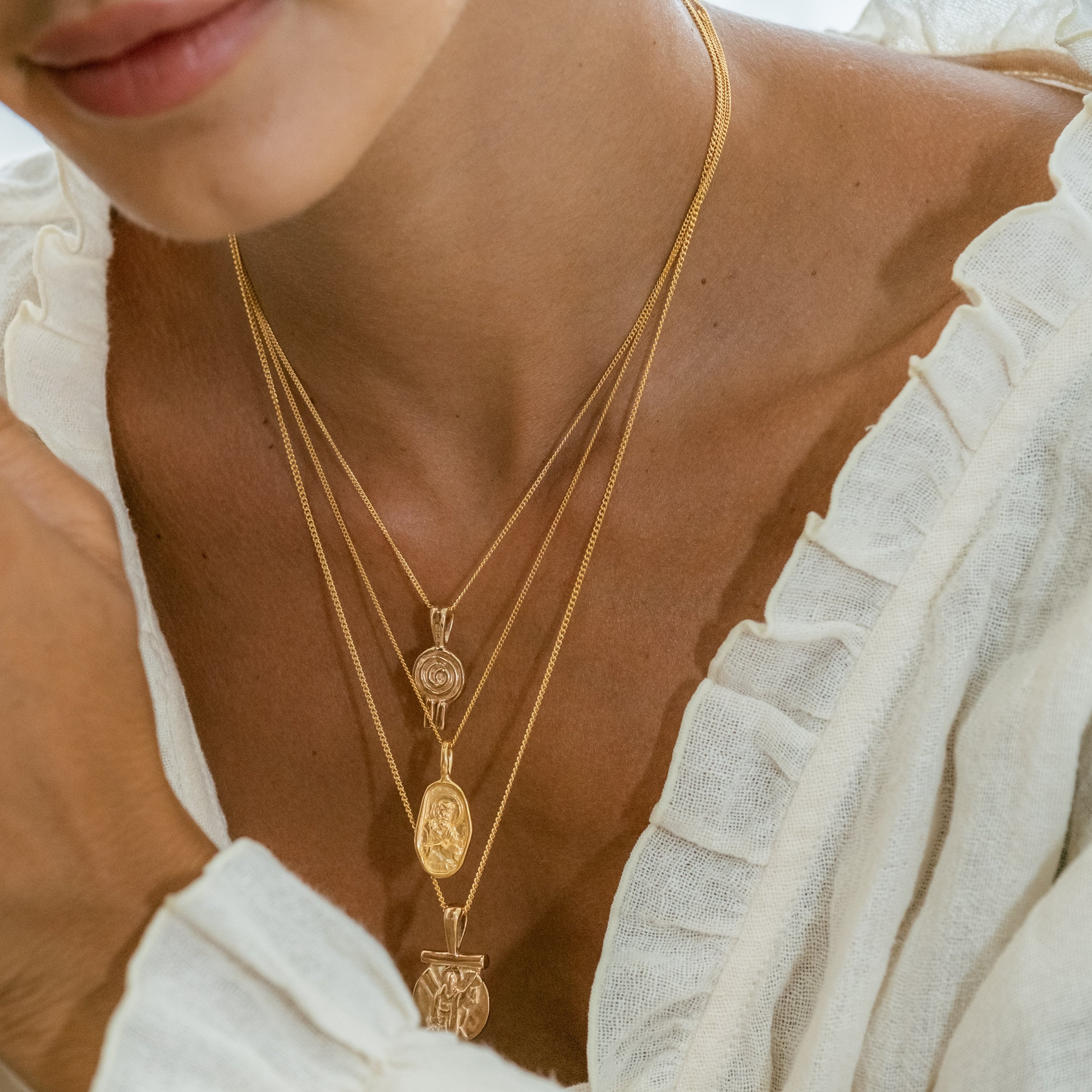 St Valentine - Patron Saint of Love, Kindness & Happy Marriages - Gold - Image 3