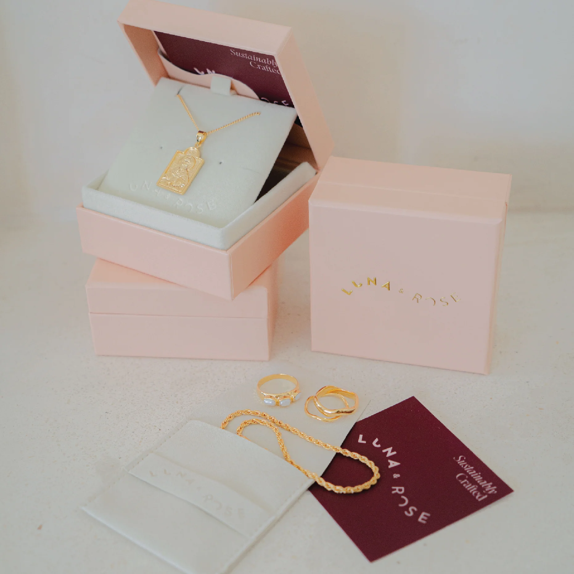 BESPOKE 9KT GOLD Ziggy Ring - 1 Stone - Image 6