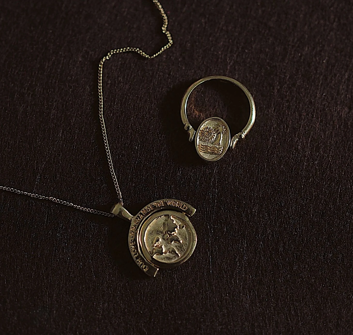 Abundance Ring (Spinning) - Gold - Image 6