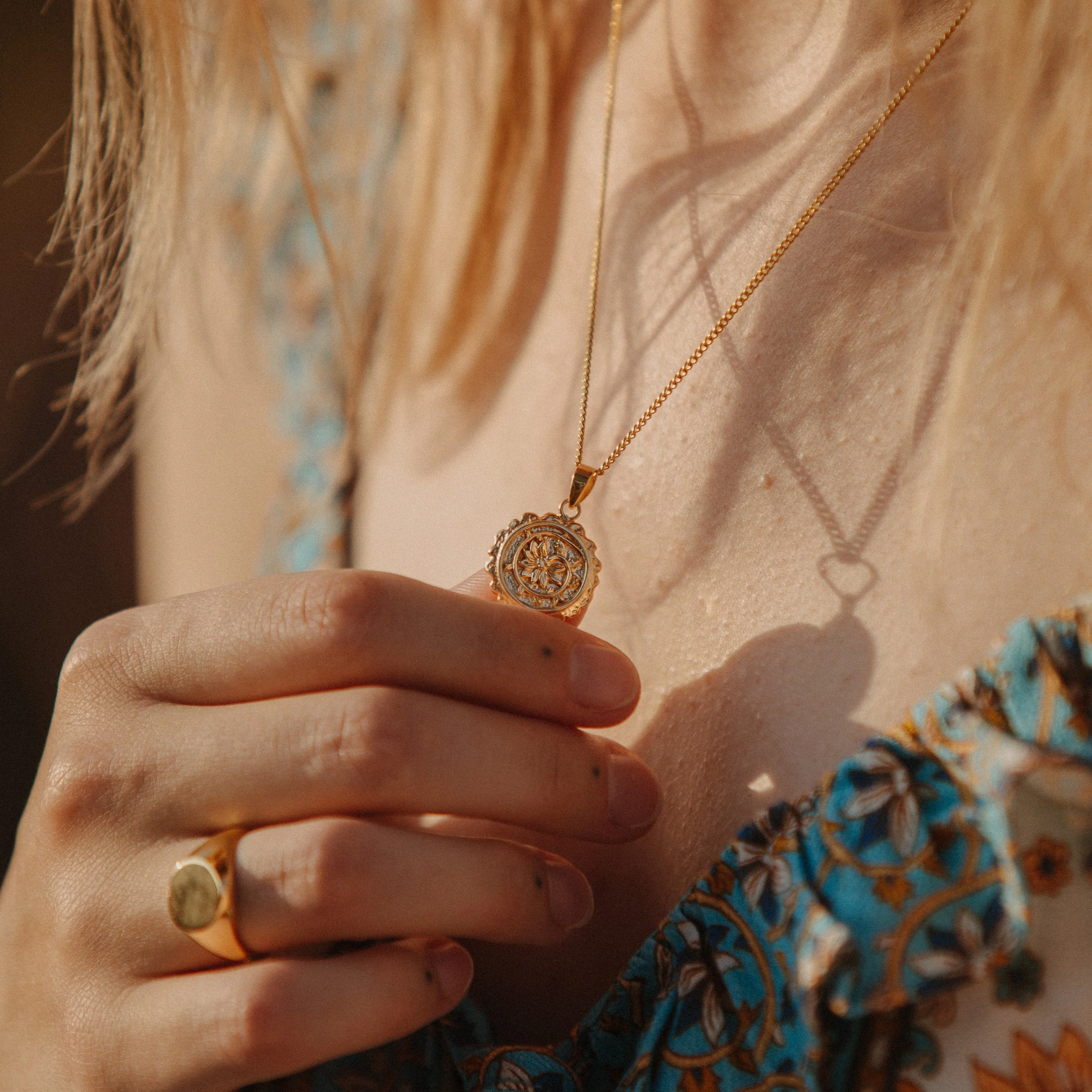 Arnhem x Luna & Rose - Forever Young Necklace - GOLD - Image 3