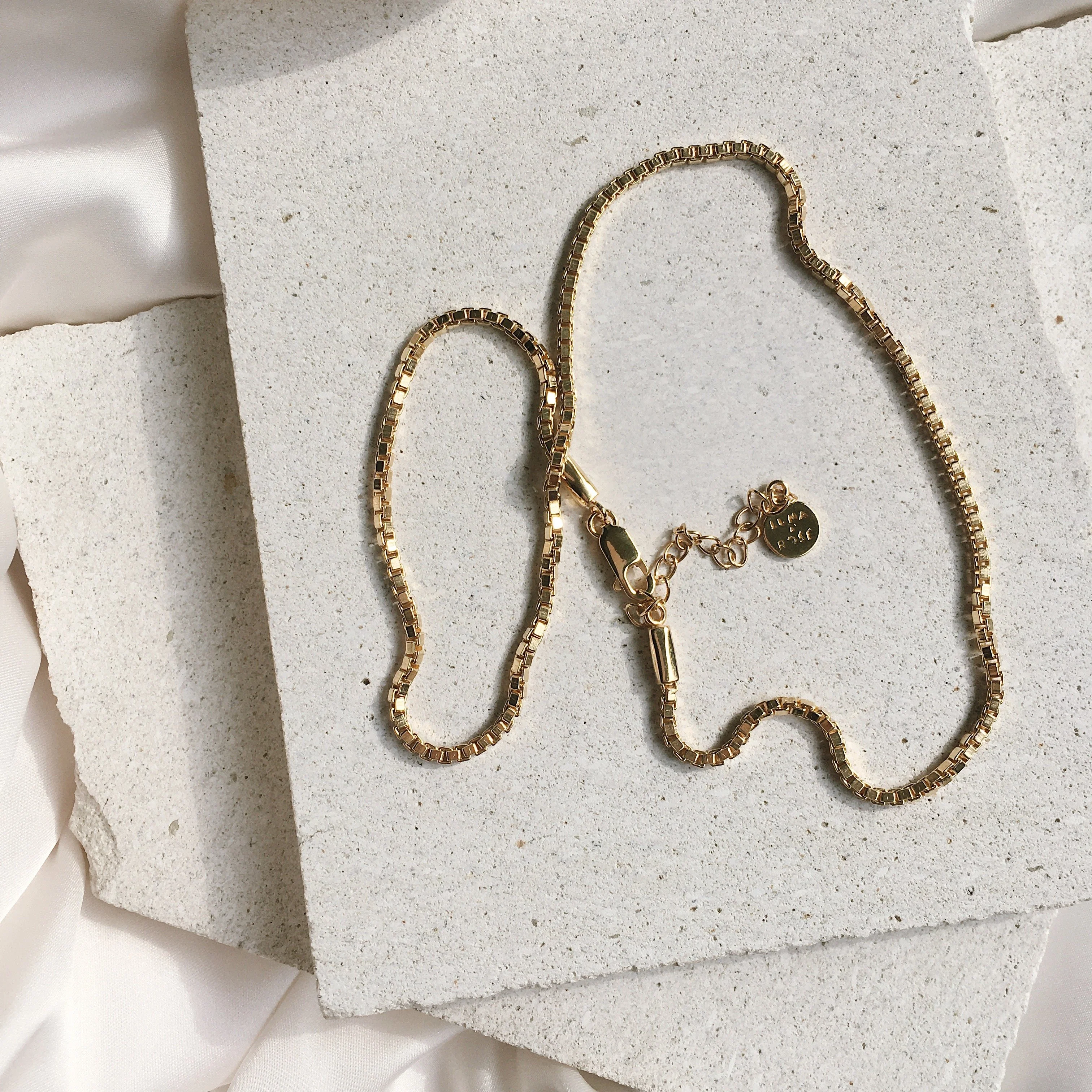 Bahama Box Chain Necklace - Gold - Image 2