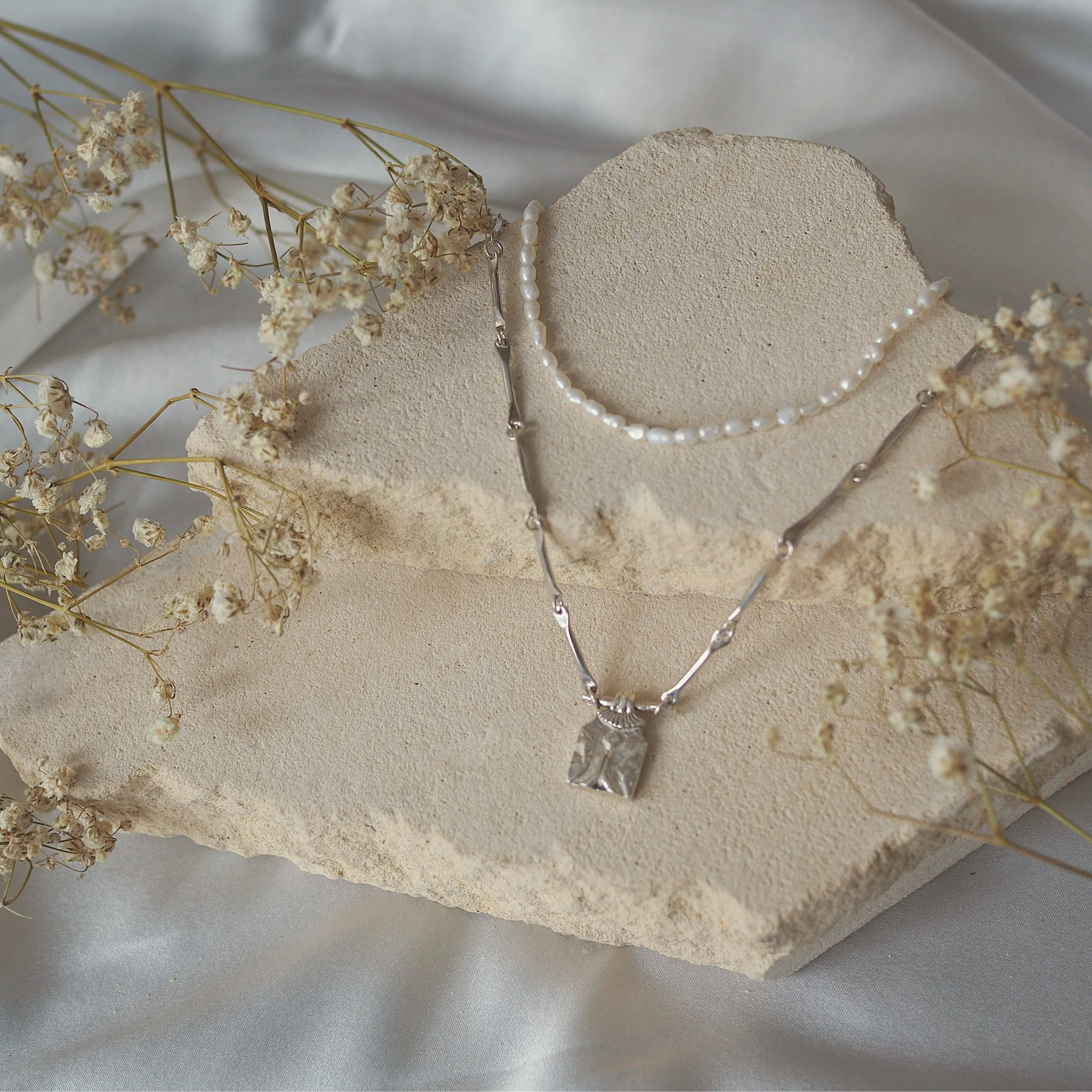 Balance Necklace (Reversible) -  Silver - Image 4