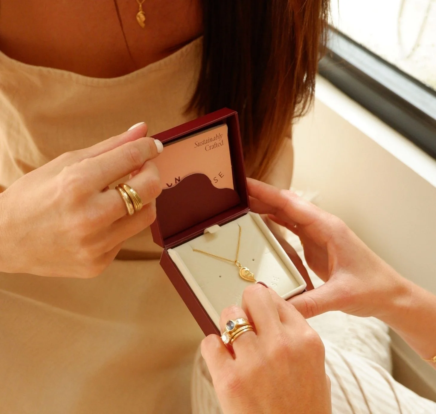 BFF Broken Heart Necklace SET - Gold - Image 3