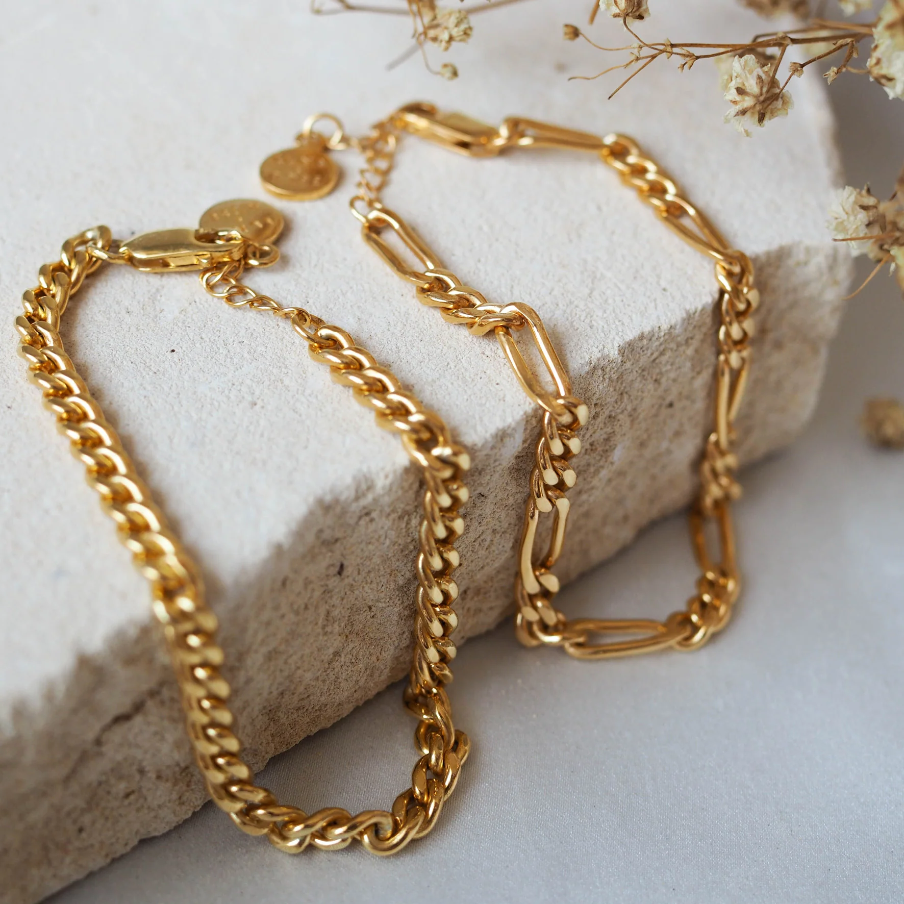 Brooklyn Flat Curb Bracelet - Gold - Image 3