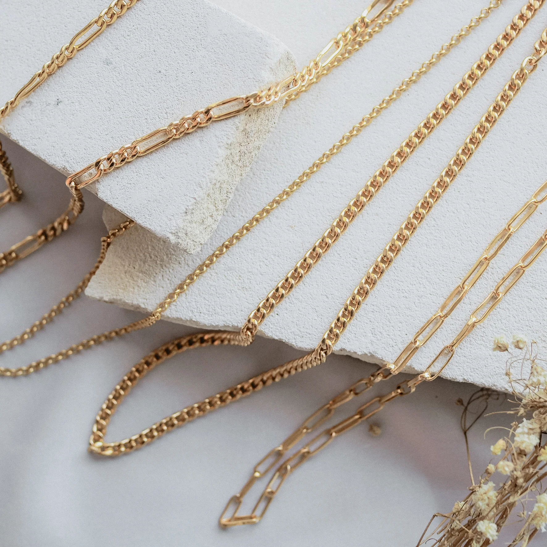Brooklyn Flat Curb Necklace - Gold - Image 3