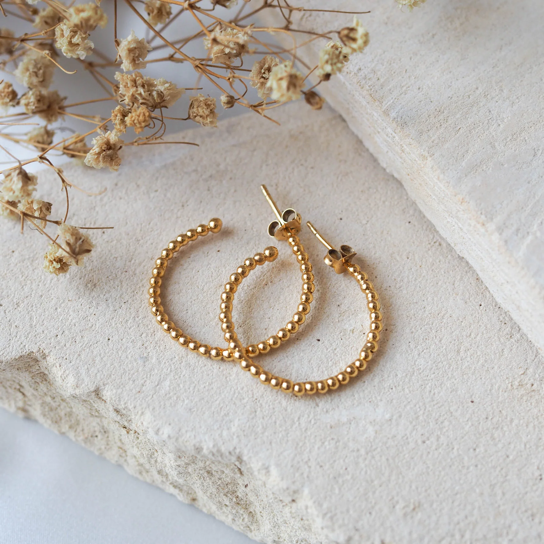 Central Park Dotty Earrings 23mm - Gold - Image 3