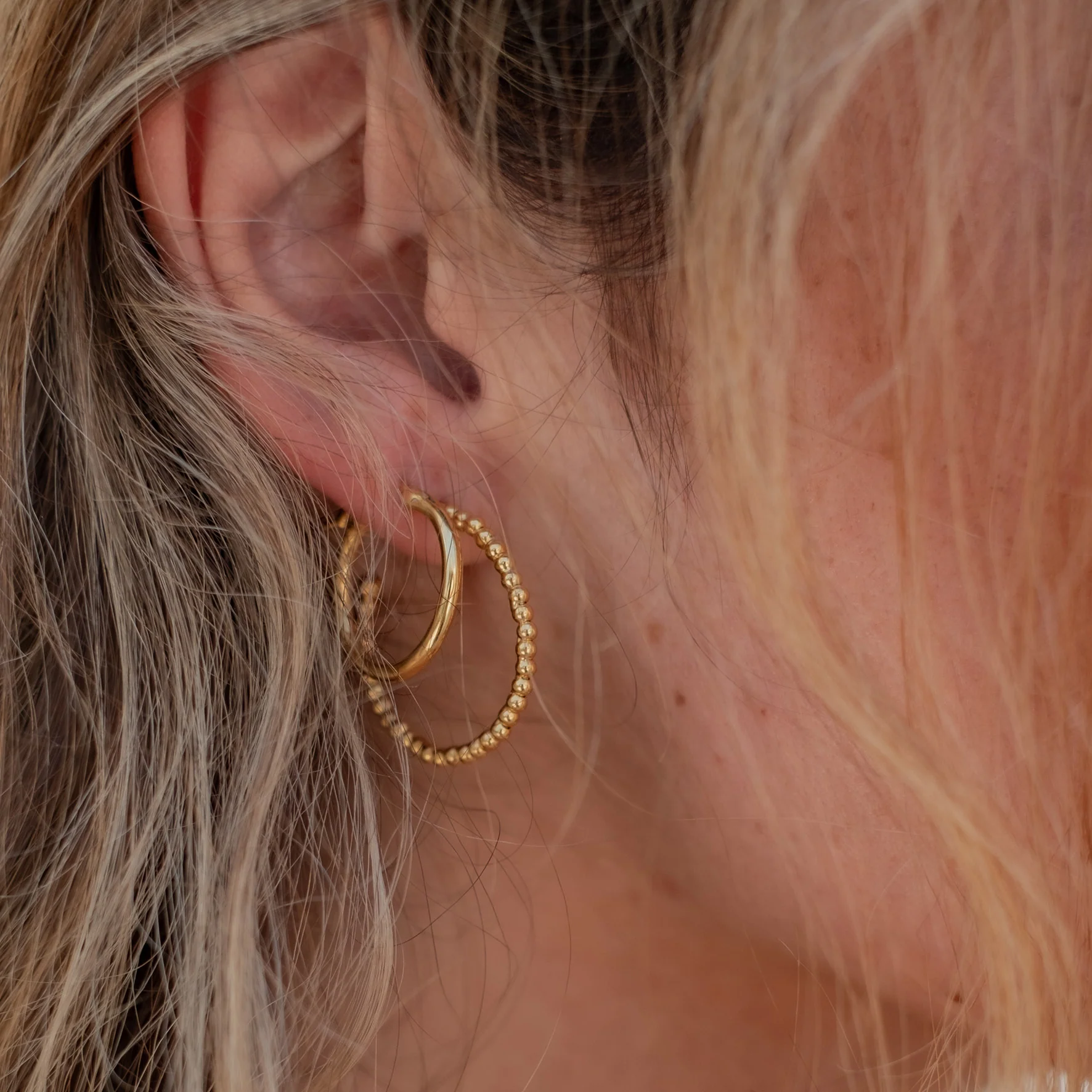 Central Park Dotty Earrings 23mm - Gold - Image 5