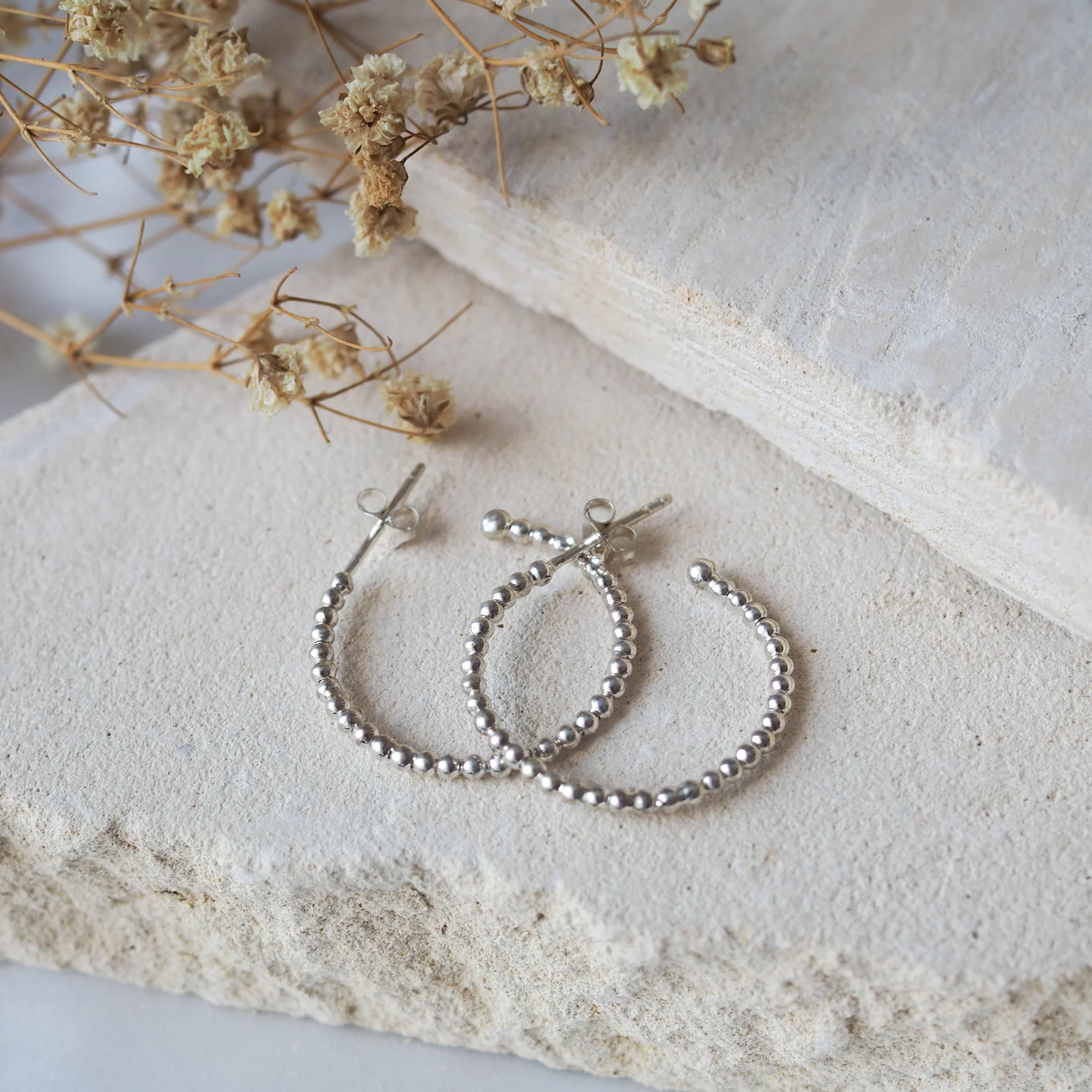 Central Park Dotty Earrings 23mm - Silver - Image 3