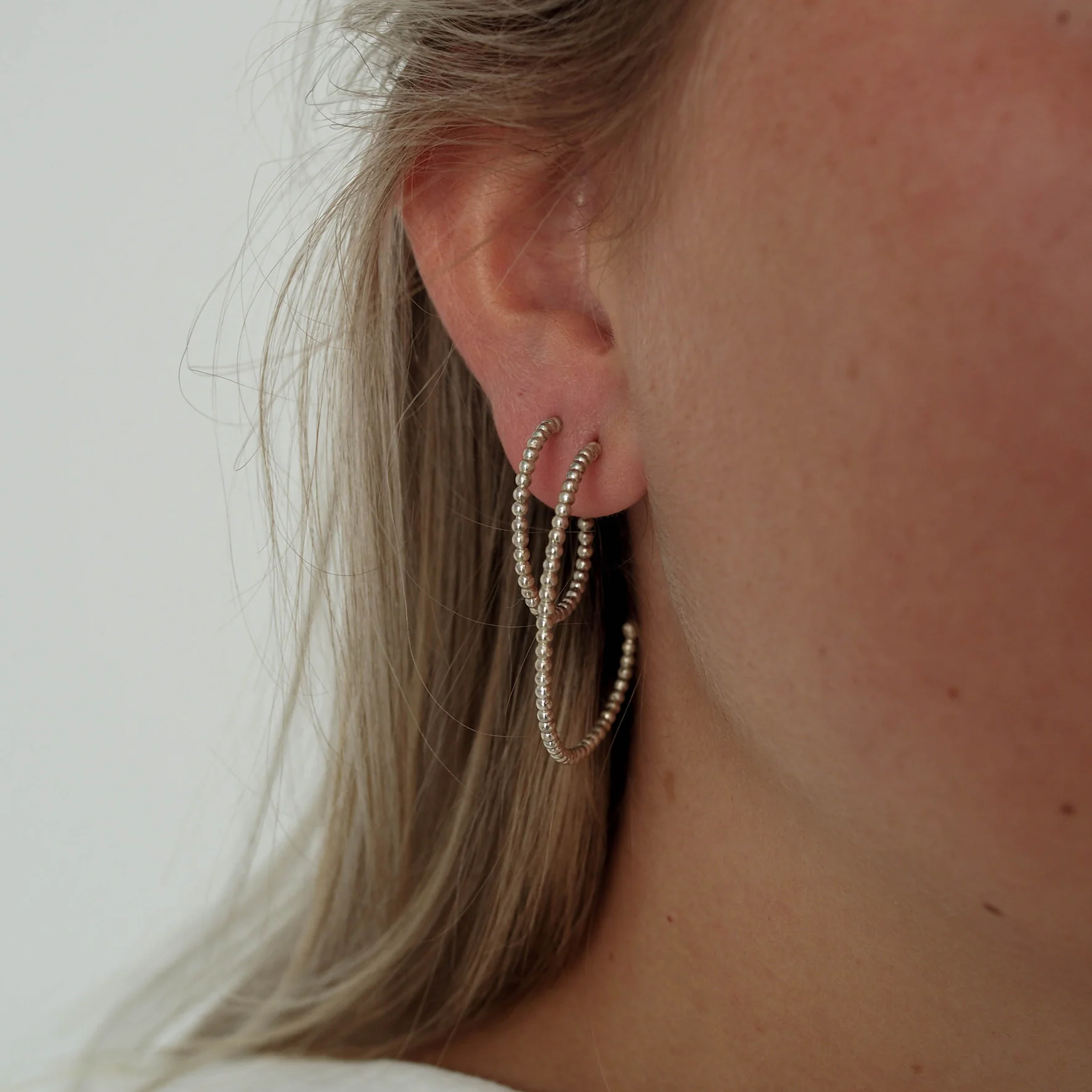 Central Park Dotty Earrings 30mm - Silver - Image 4