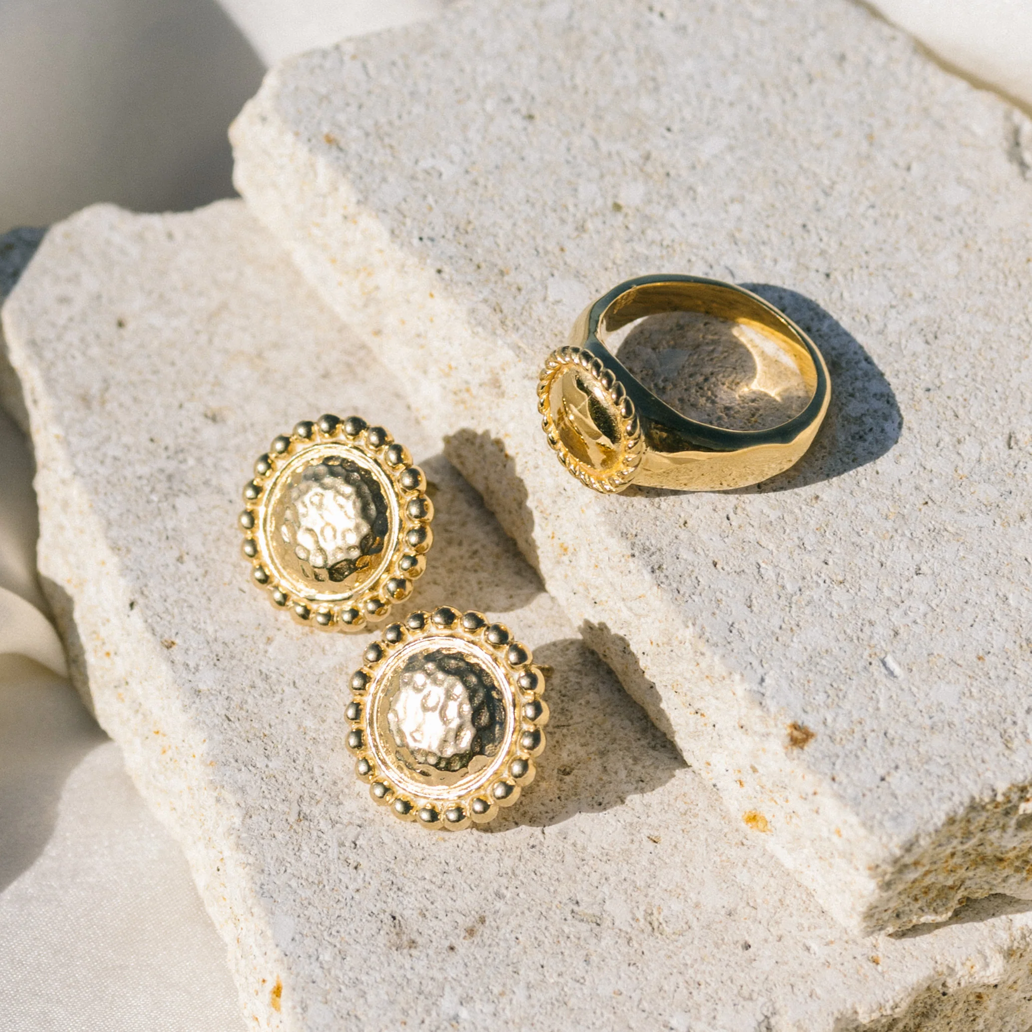 Classic Bowie Earrings - Gold - Image 4