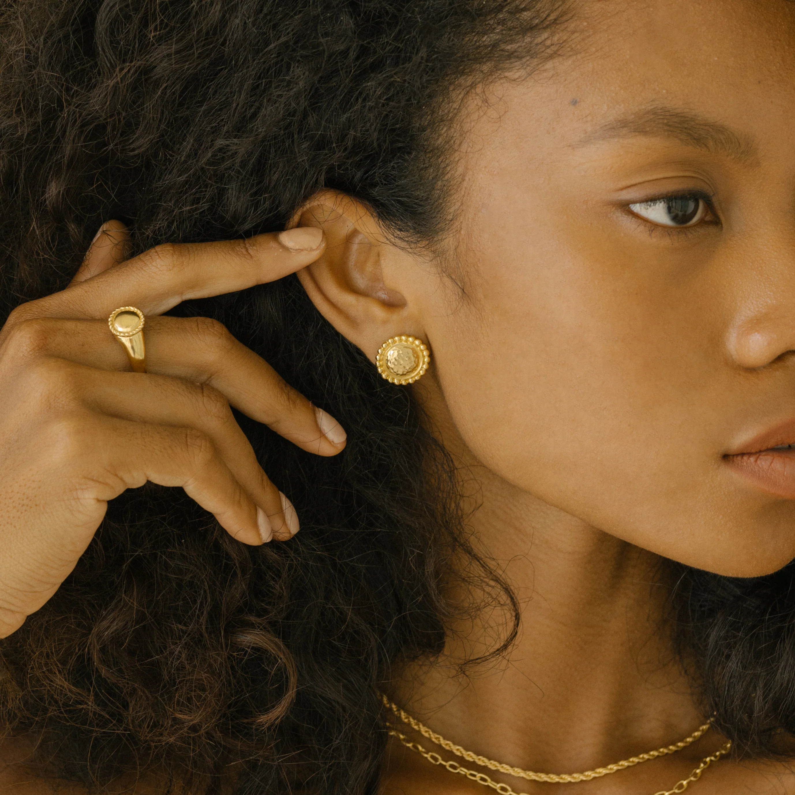 Classic Bowie Earrings - Gold - Image 5