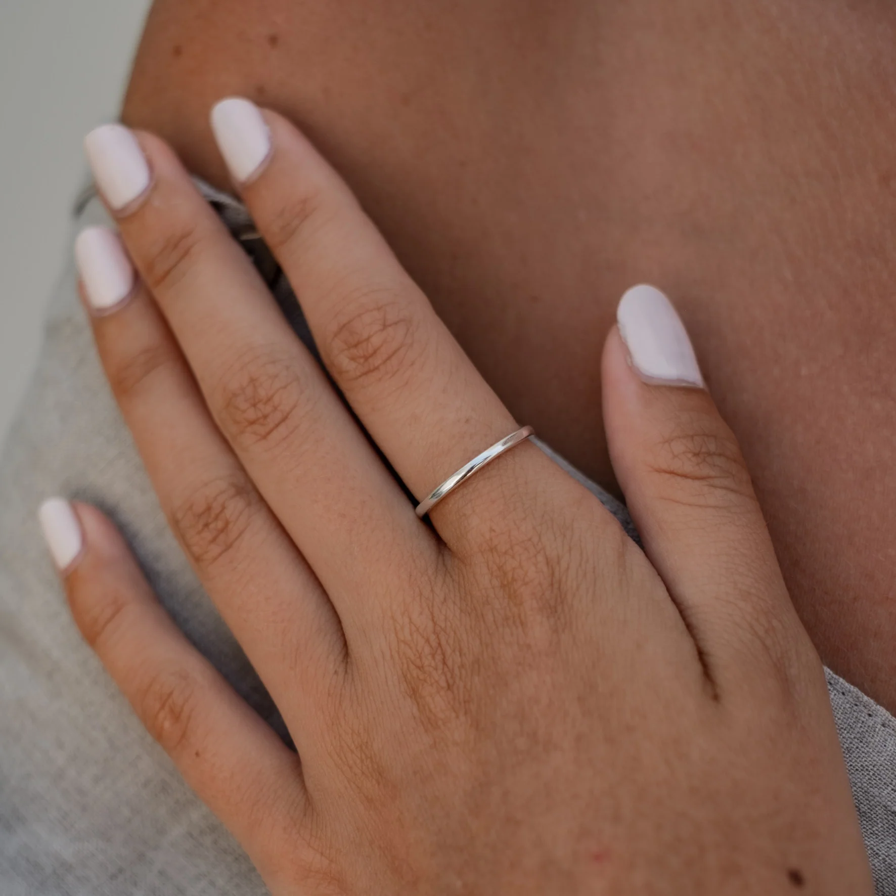 Classic Thin Band 2mm - Silver - Image 2