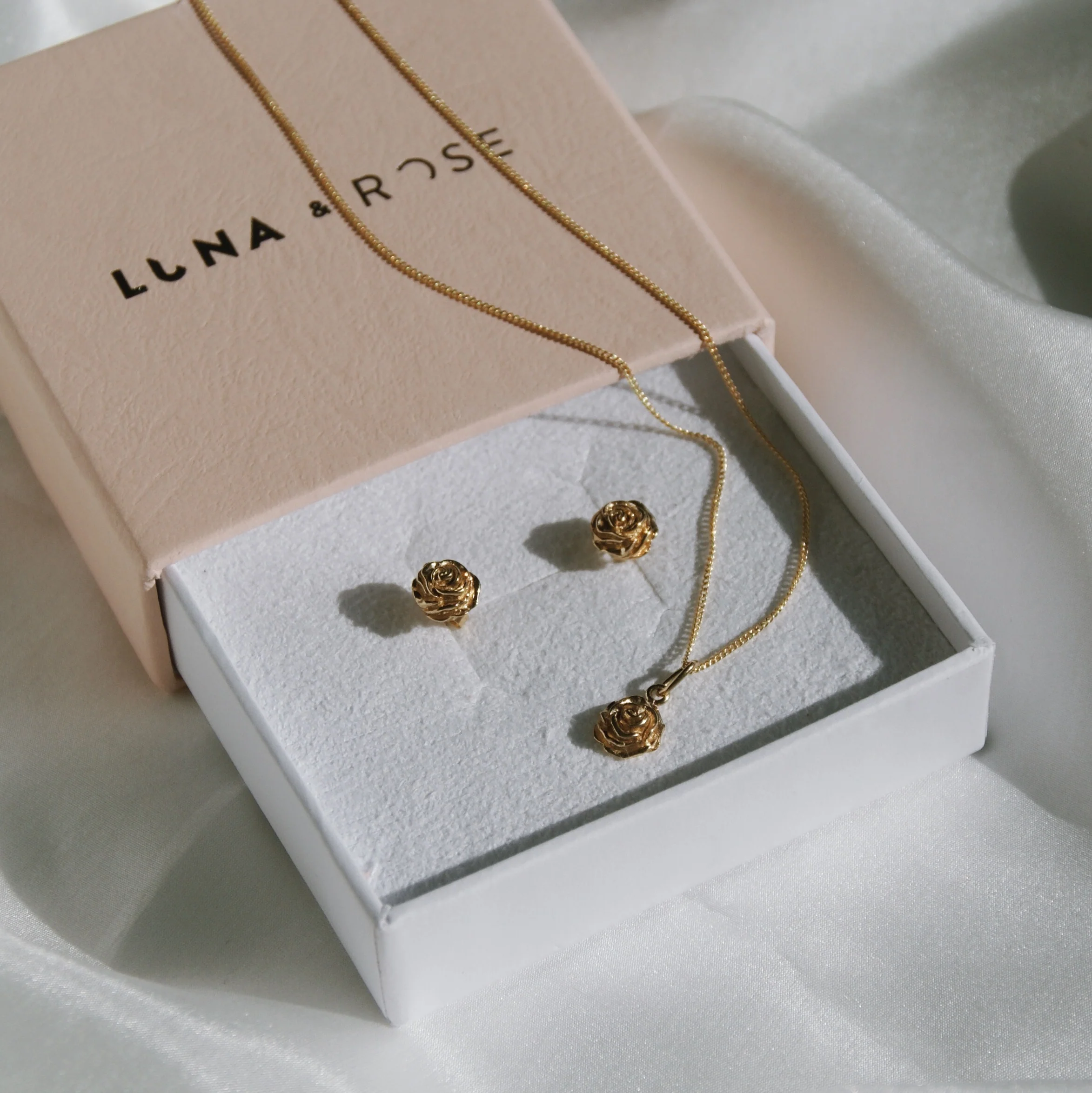 Desert Rose Necklace - Gold - Image 2
