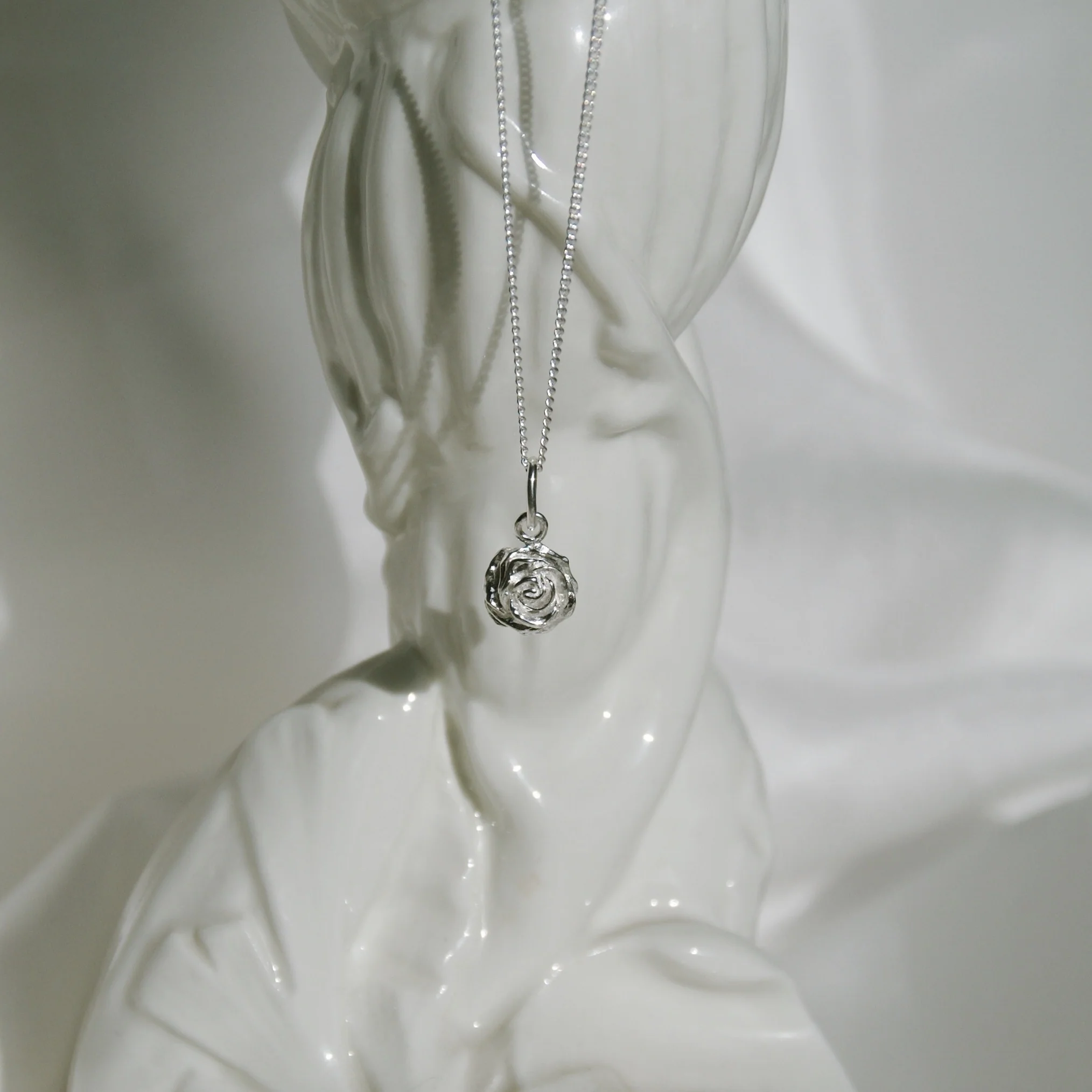 Desert Rose Necklace - Silver - Image 3