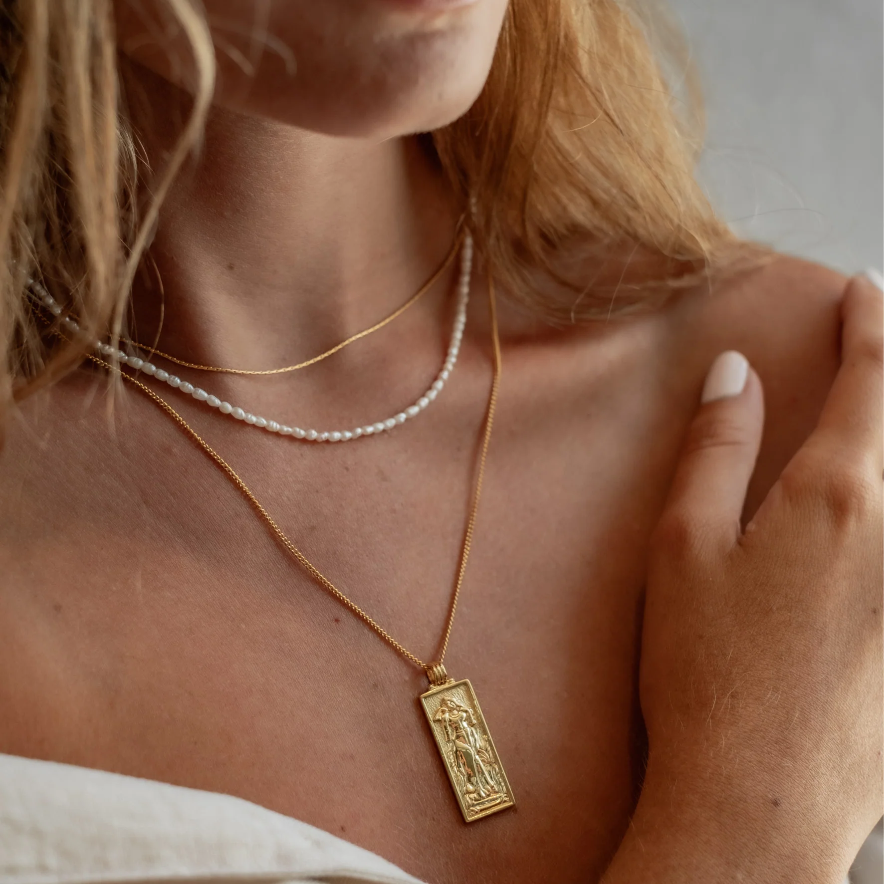 High Line Fine Chain Necklace - Gold - Image 5