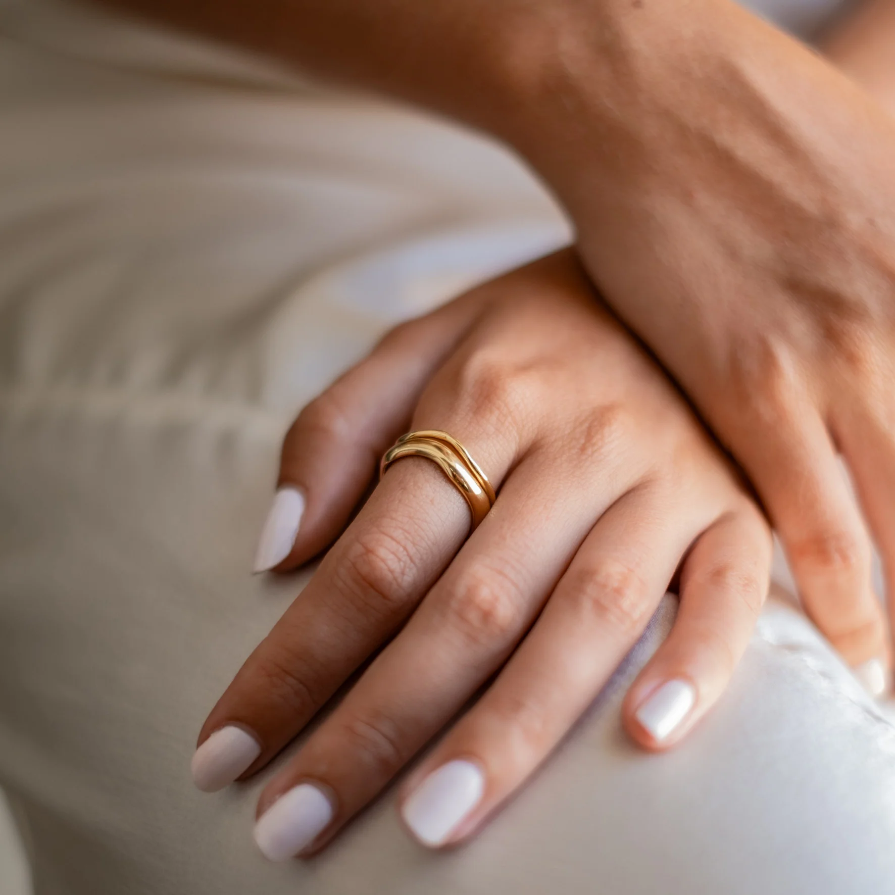 Lafayette Wave Ring Set (2 Rings) - Gold - Image 2