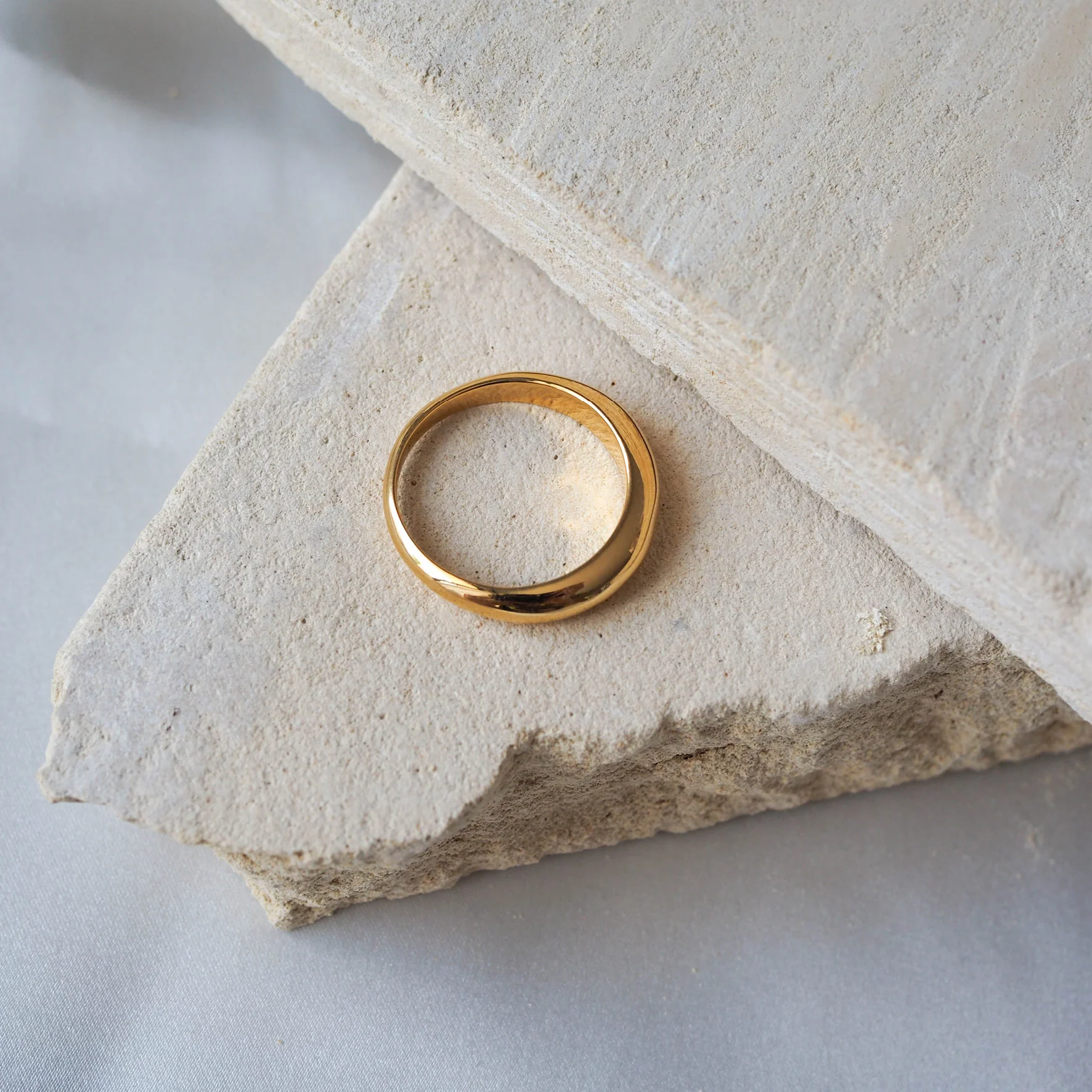 Loft Bulb Ring - Gold - Image 3