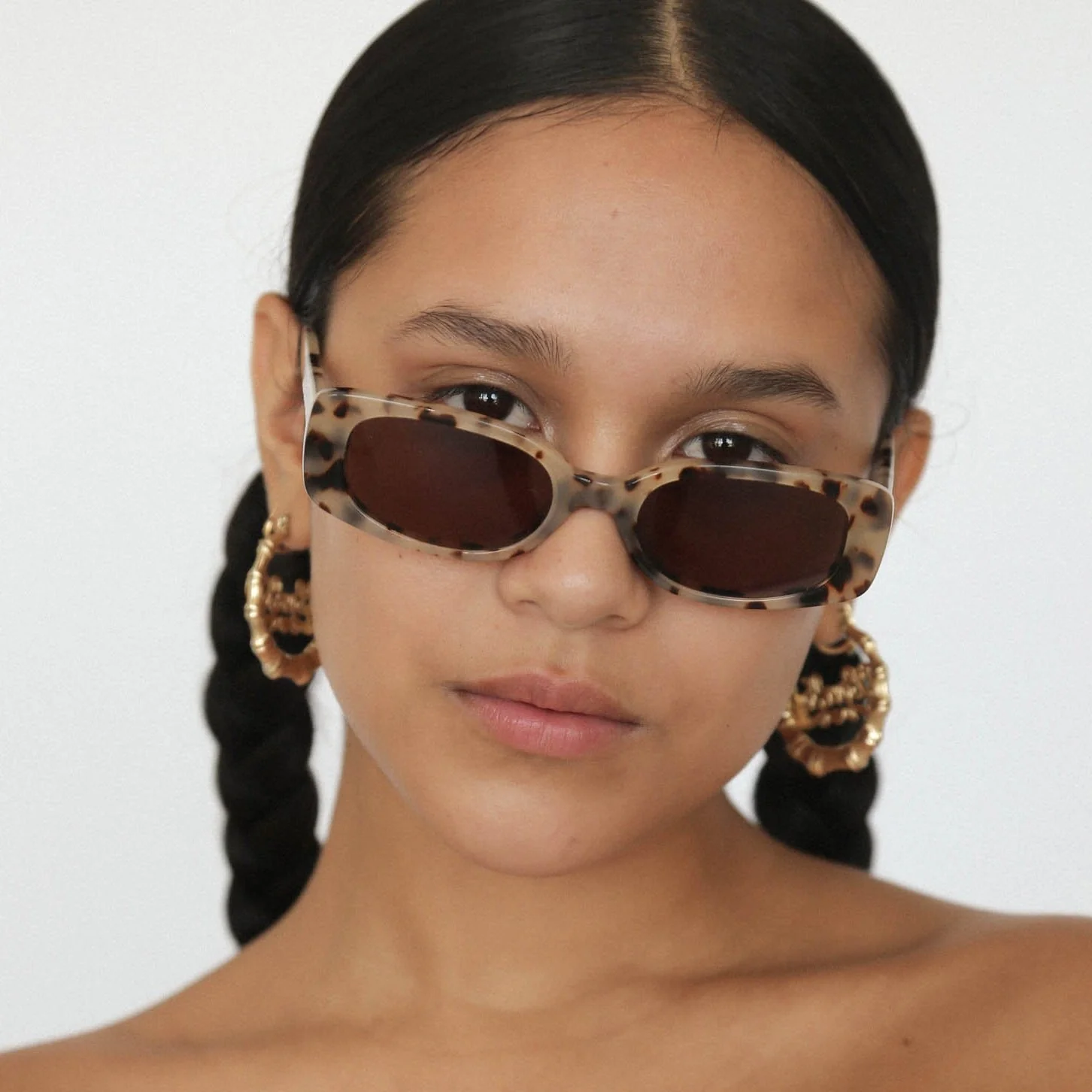 Lu Goldie - Solene Choc Tort Sunglasses - Image 3