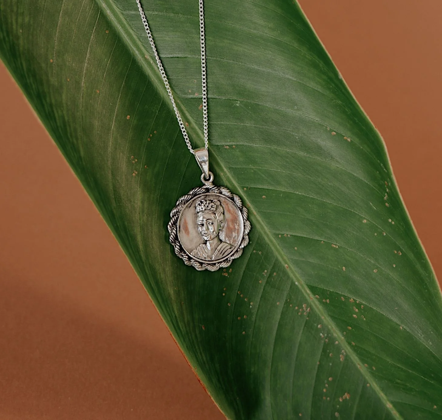 MAGDALENA CHARM ONLY - SILVER - Image 4