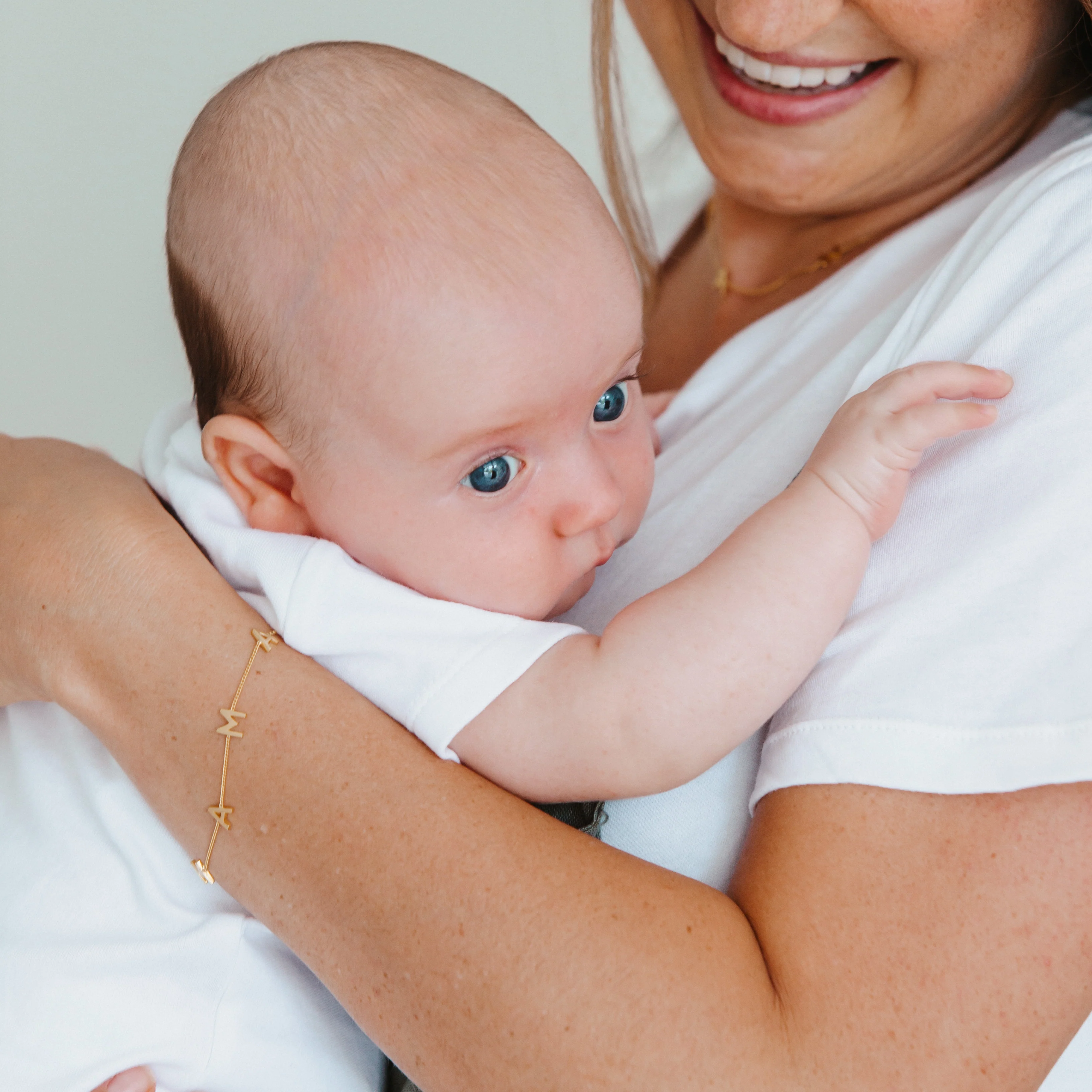 MAMA Bracelet - Gold - Image 3