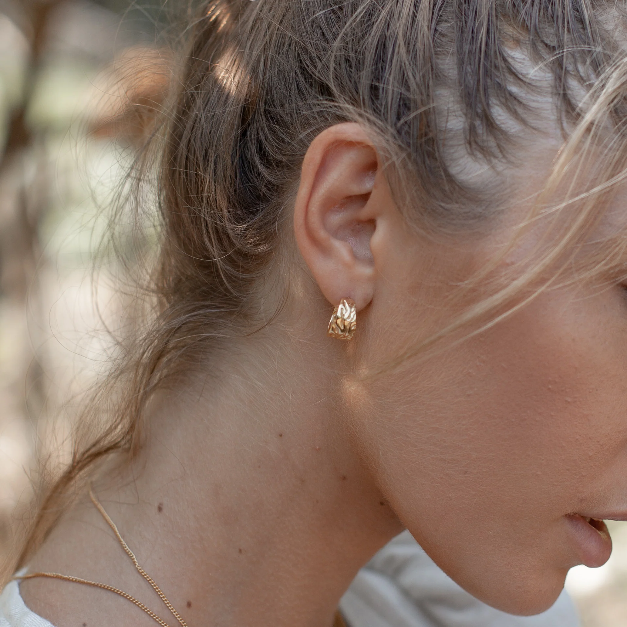 MINI MONTEREY HOOPS - GOLD - Image 3