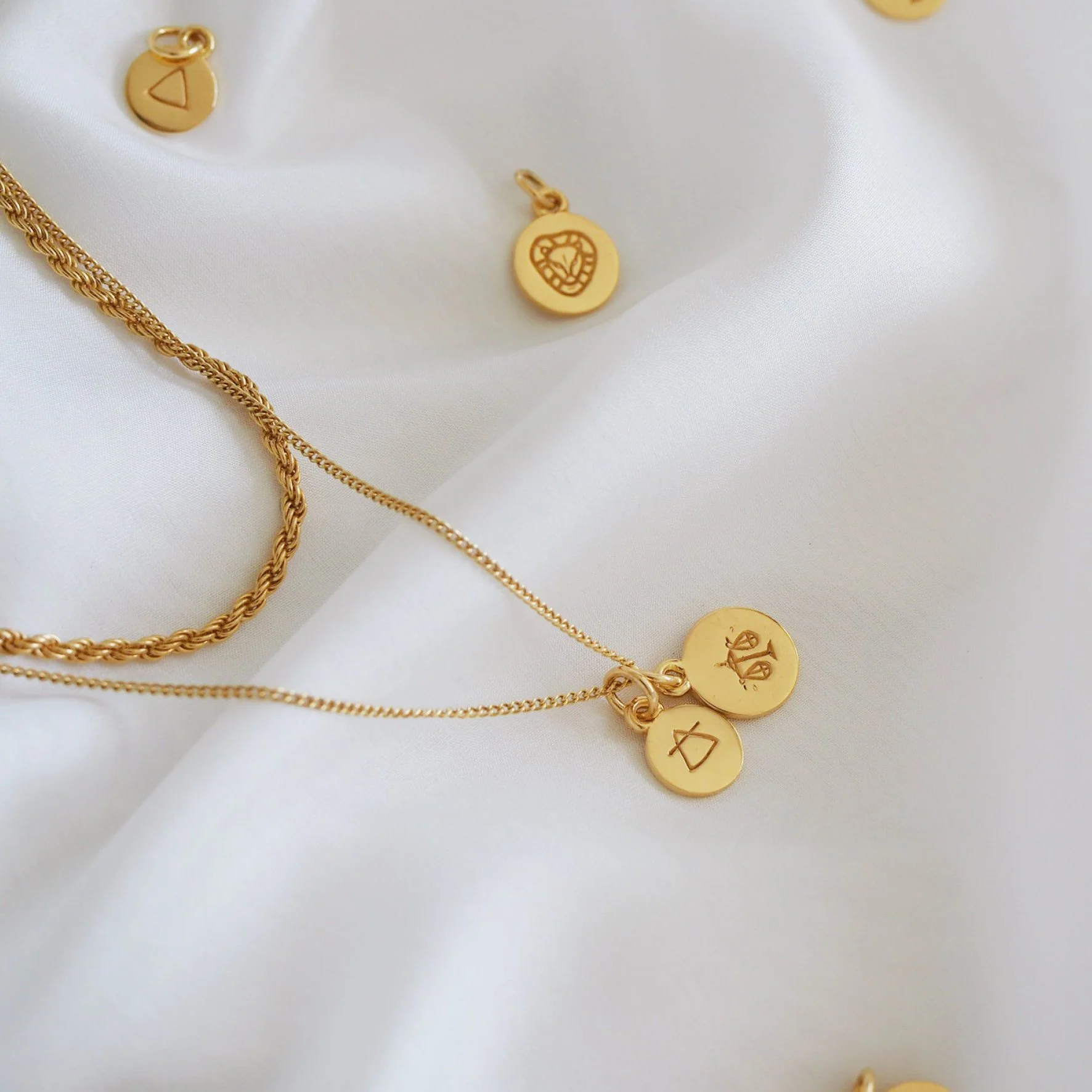 Libra Mini Zodiac Necklace - Gold - Image 3