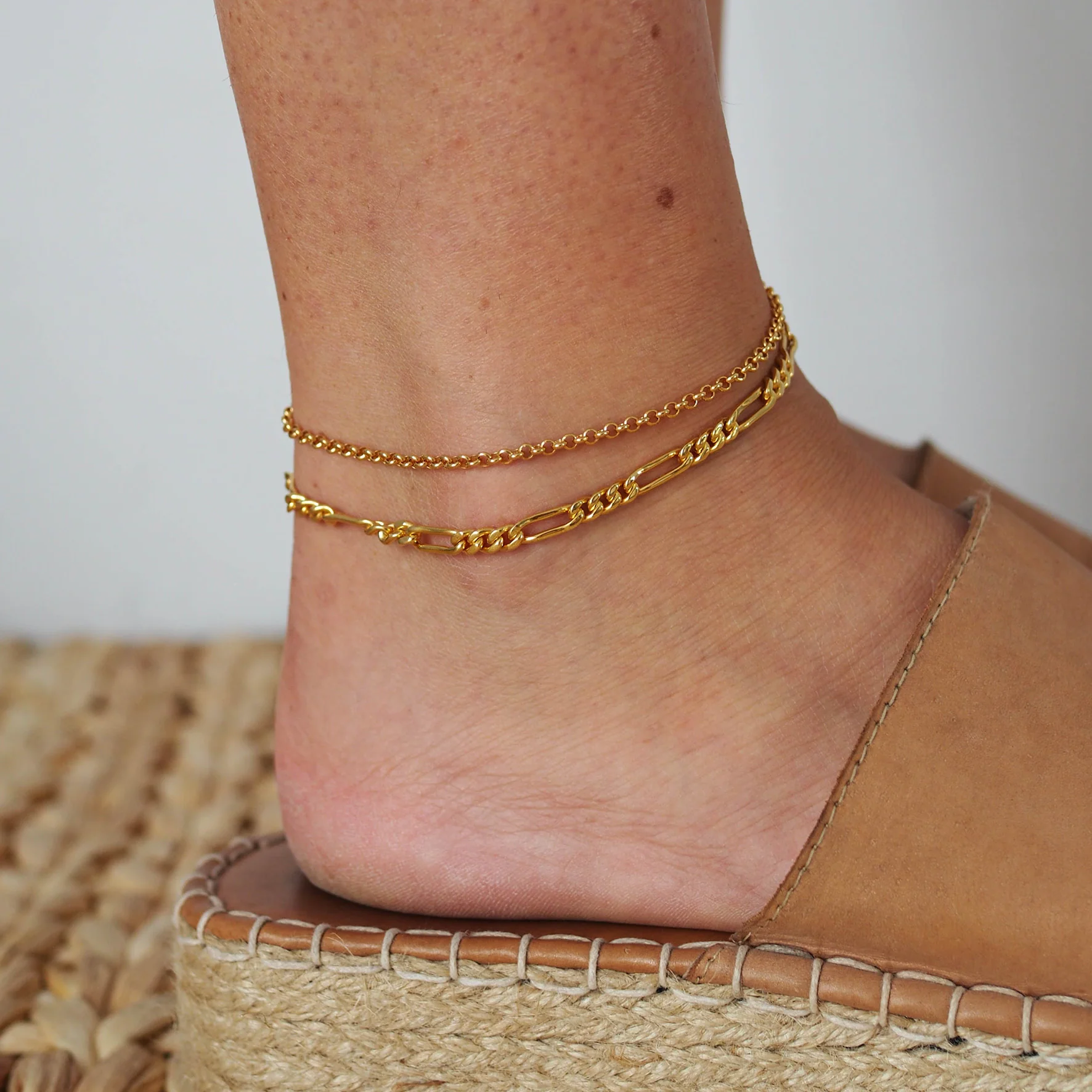 Minimalist Figari Chain Anklet - Gold - Image 3