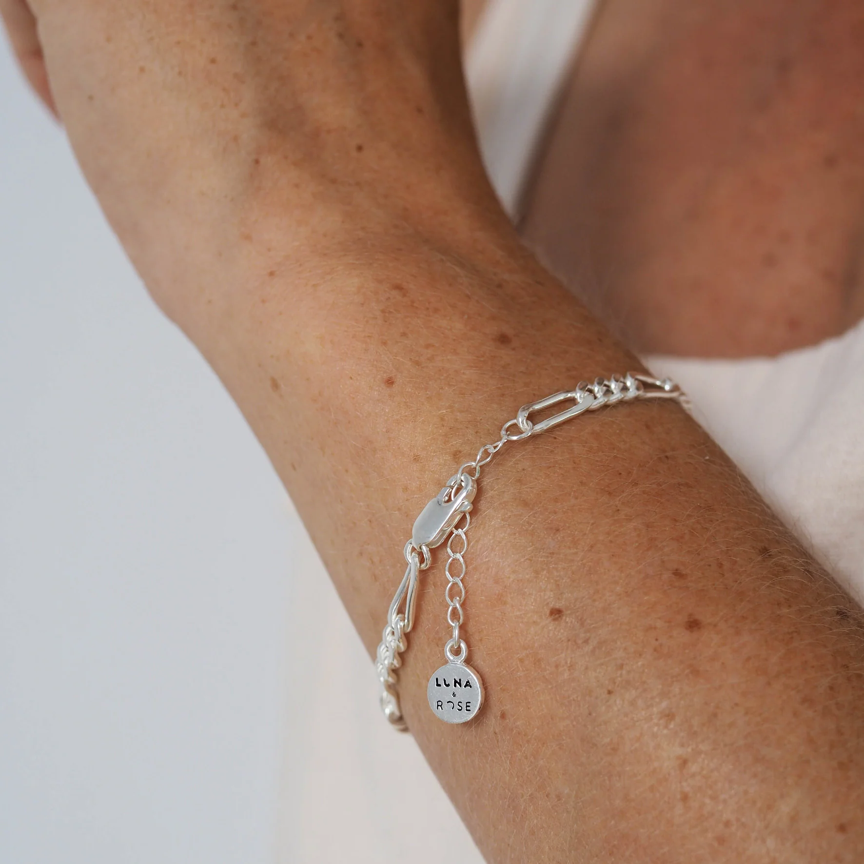 Minimalist Figari Chain Bracelet - Silver - Image 2