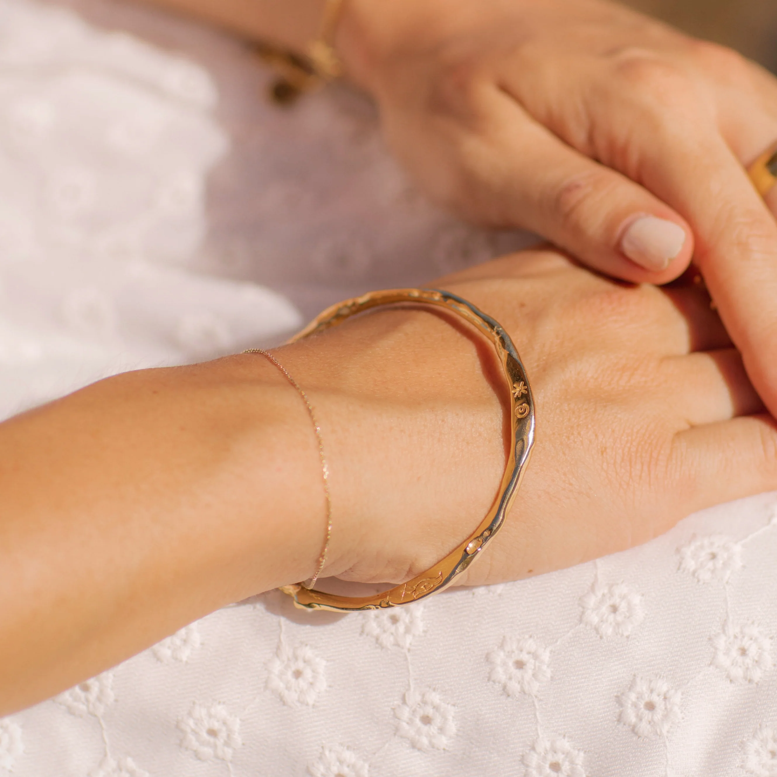 Neri x Luna & Rose - Alpha Bracelet - Gold - Image 3