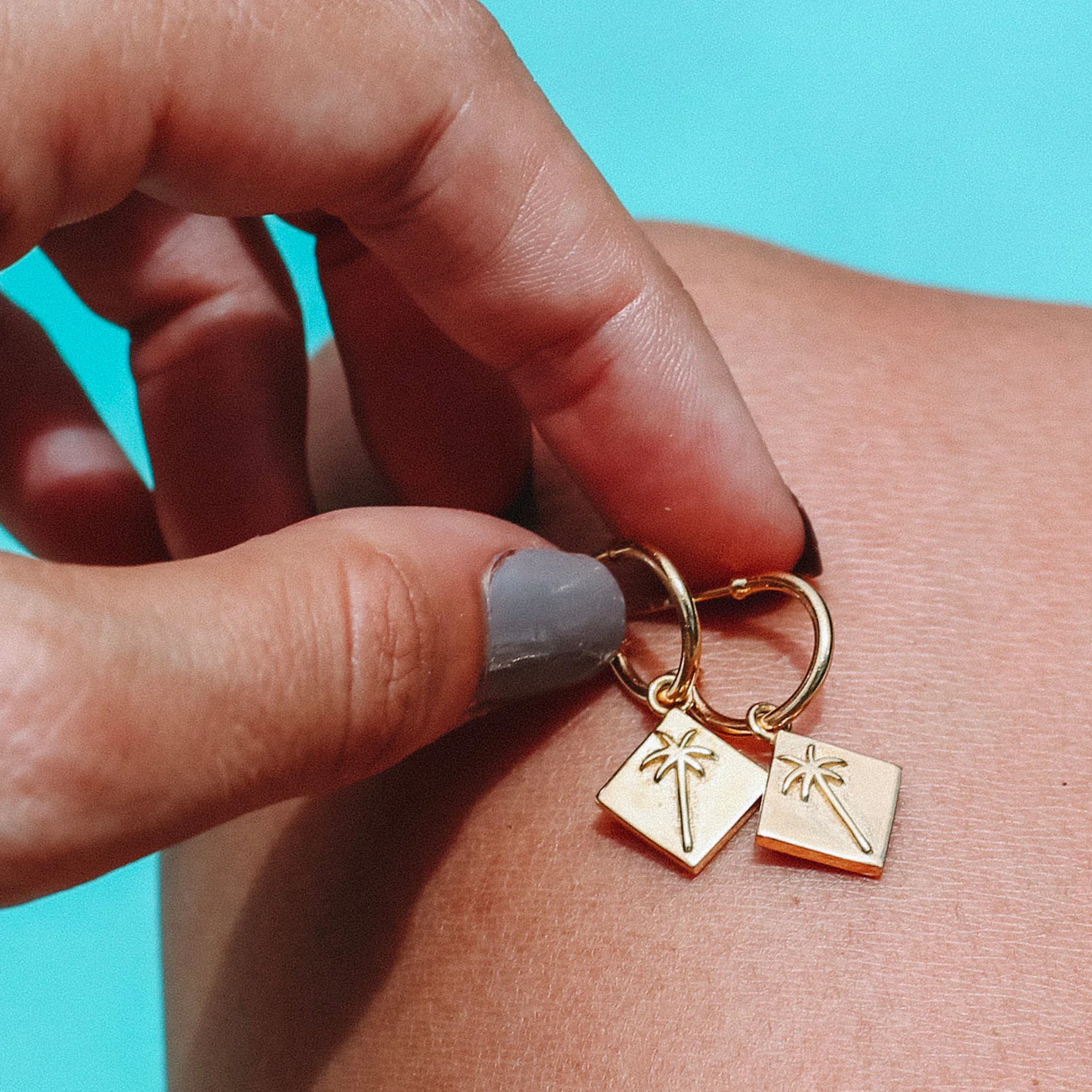 Pacific Palm Earrings - GOLD - Image 3