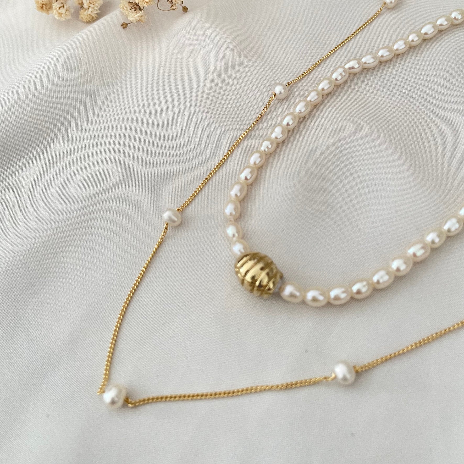 Pearly Whites Necklace - GOLD - Image 5