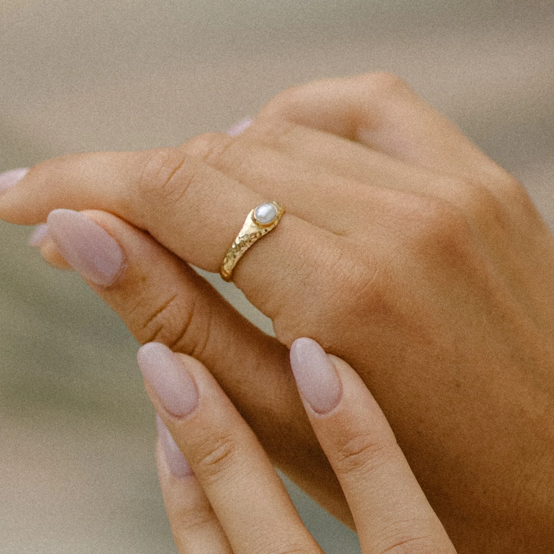 Pia Single Pearl Ring - SILVER - Image 5