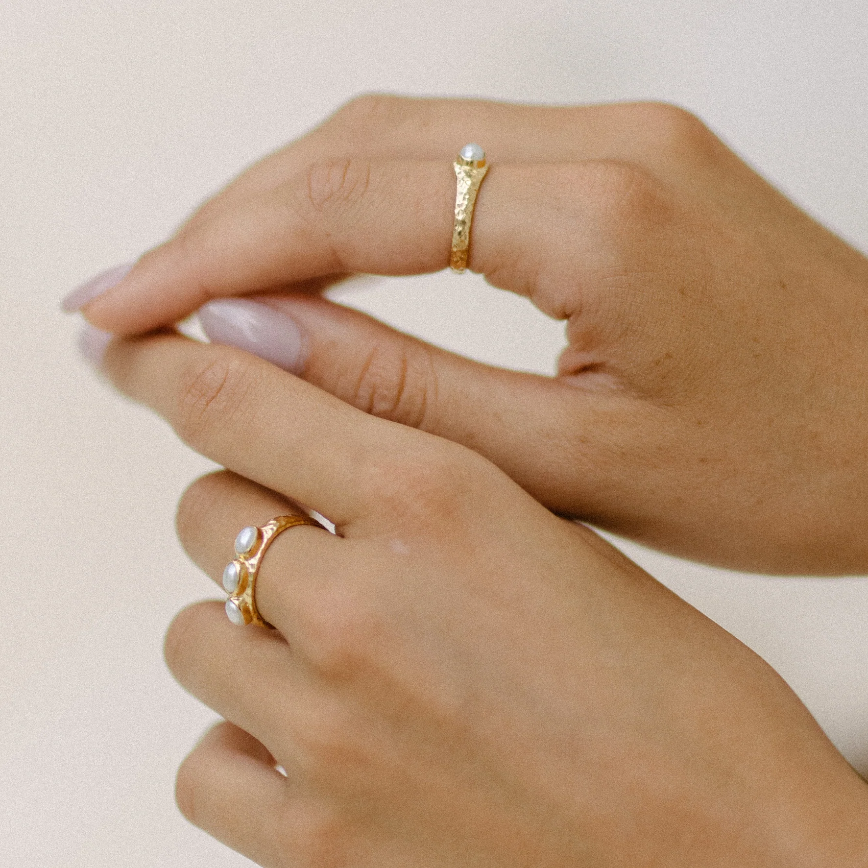 Polly Triple Pearl Ring - SILVER - Image 3