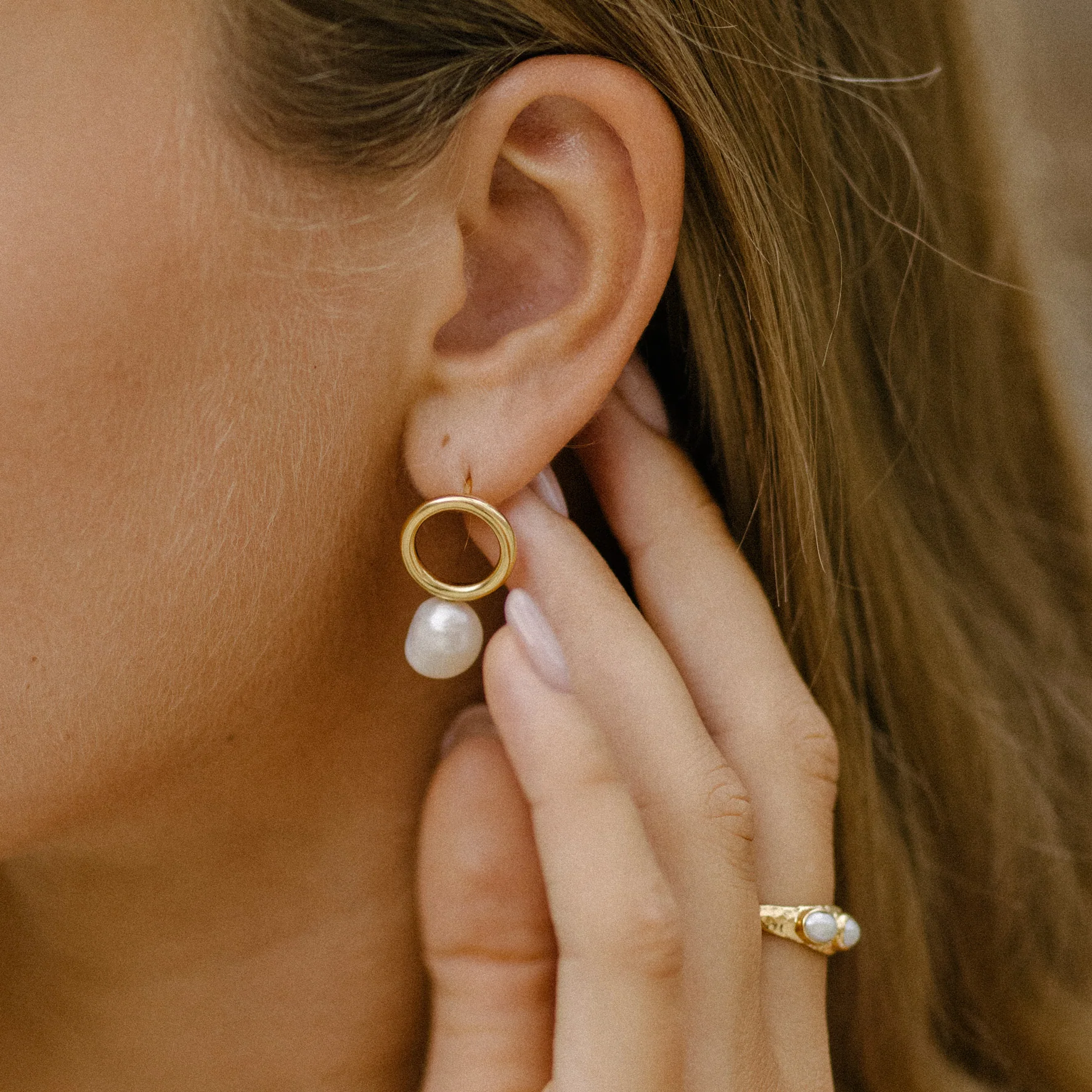 River Pearl Drop Earrings - GOLD - Image 3