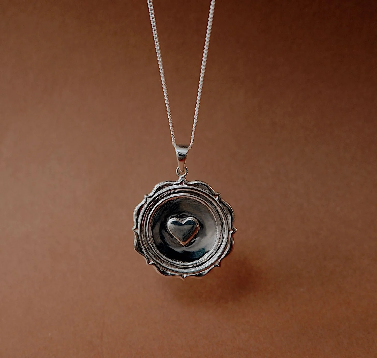 SERENA 'LOVE' NECKLACE PENDANT - SILVER - Image 4