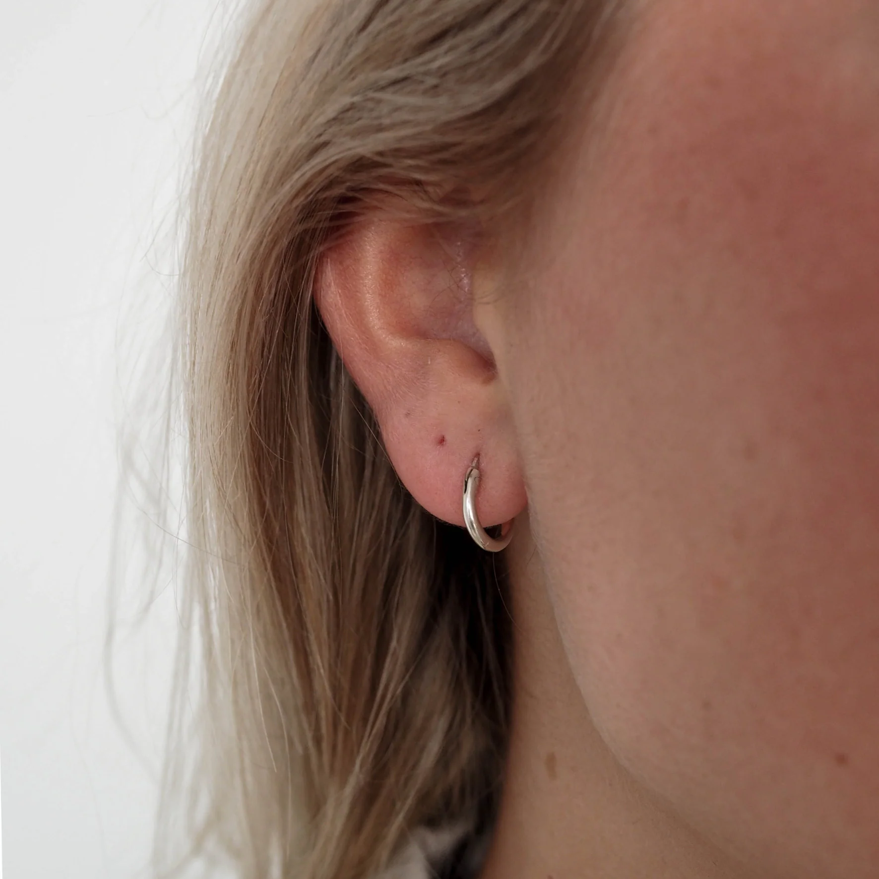 Signature Hoops 10mm Petite - Silver - Image 3