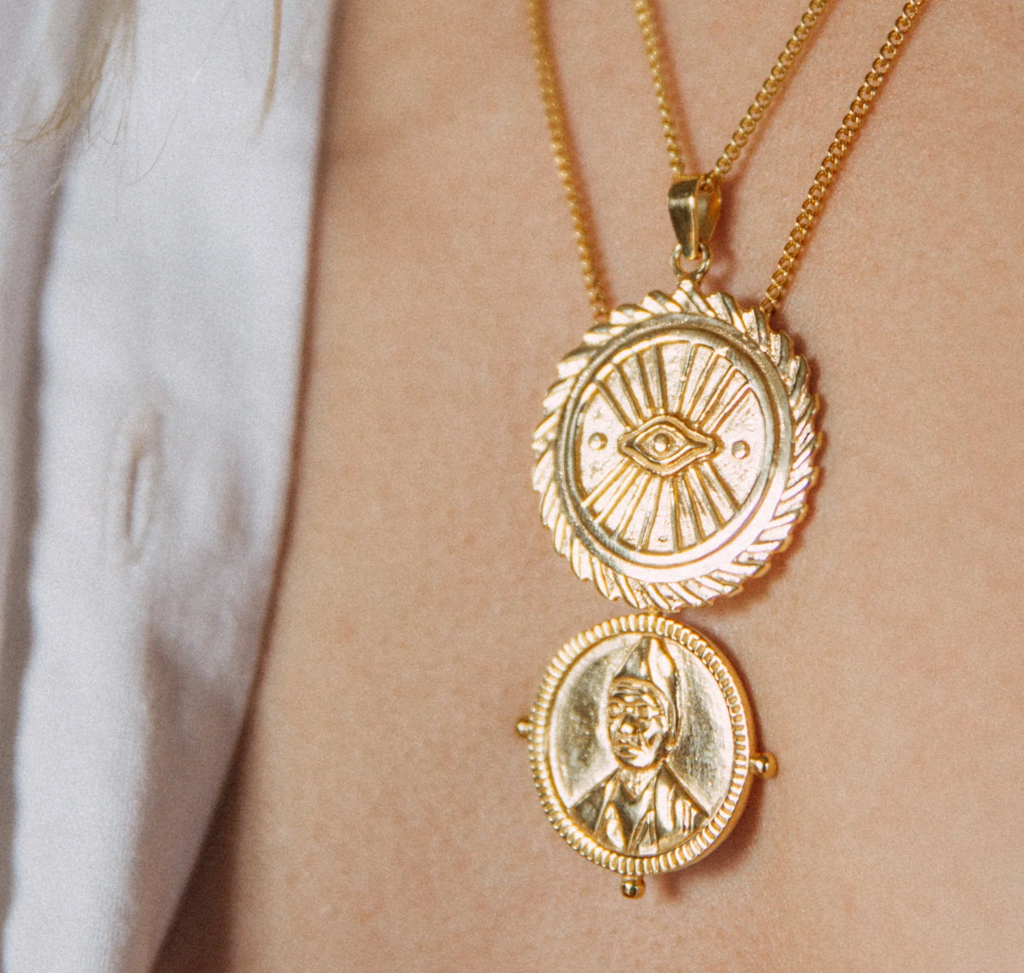SOJOURNER 'STRENGTH' NECKLACE PENDANT - GOLD - Image 3