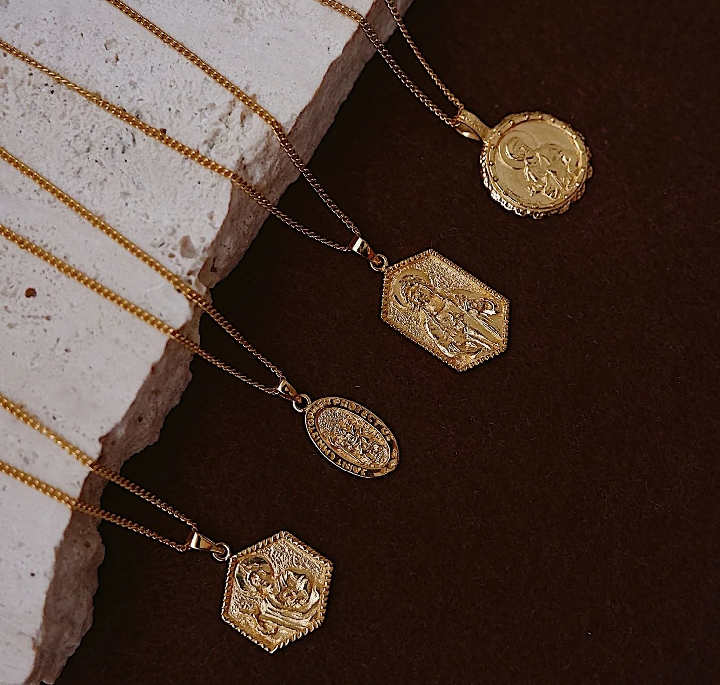 9KT SOLID GOLD - St Jude - Patron Saint of Hope & The Impossible - Image 4