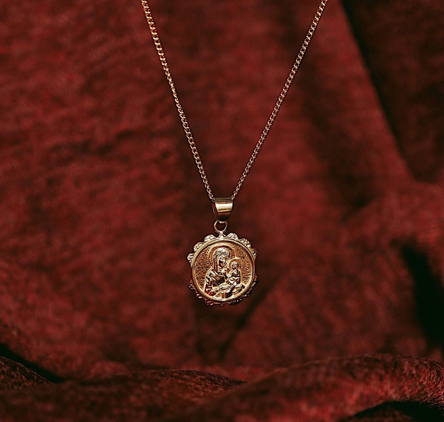 9KT SOLID GOLD St Anne - Patron Saint of Mothers, Grandmothers & Educators - CHARM ONLY - Image 3