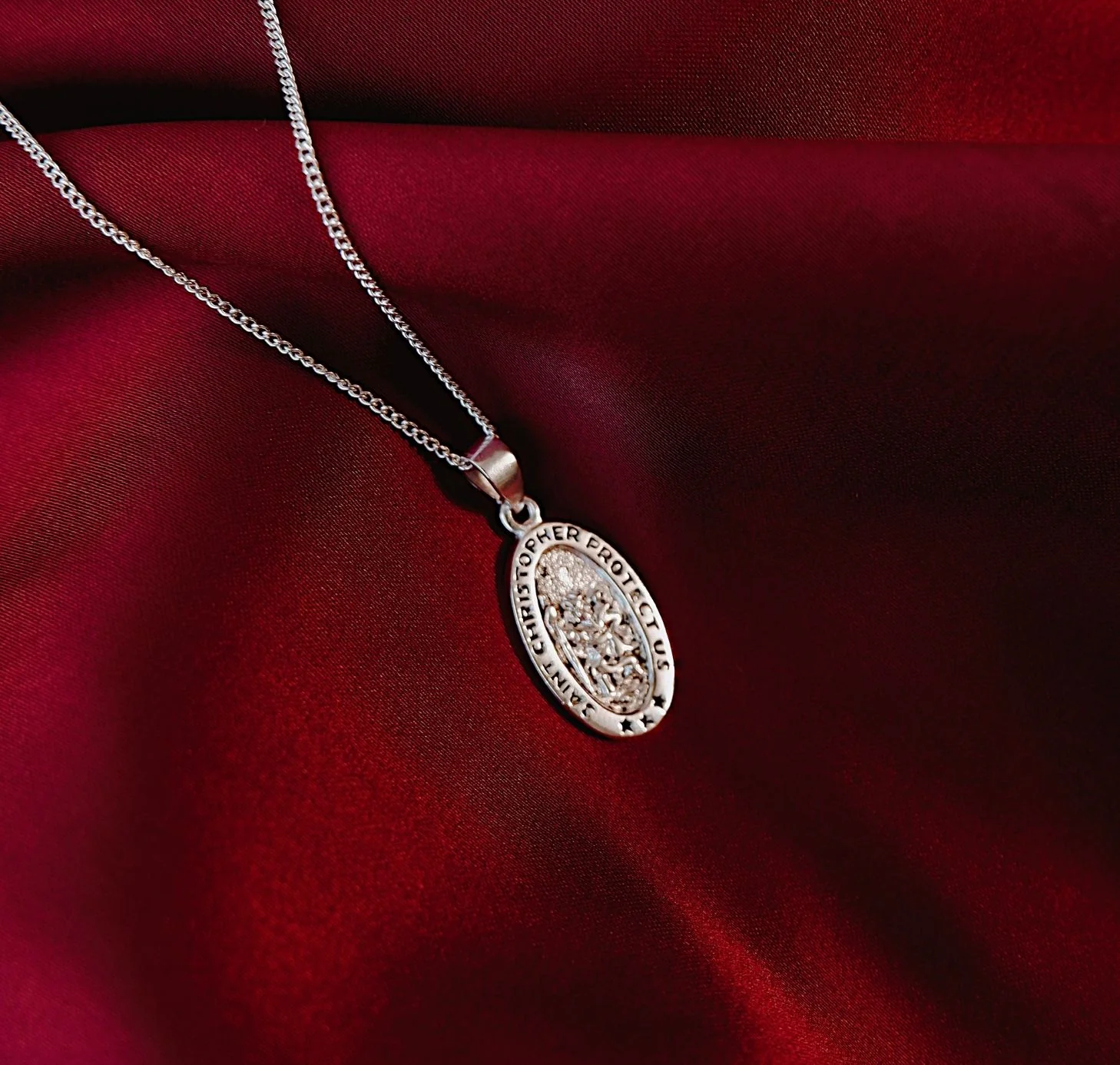 St Christopher the Patron of Travel Charm Necklace Silver - Image 3