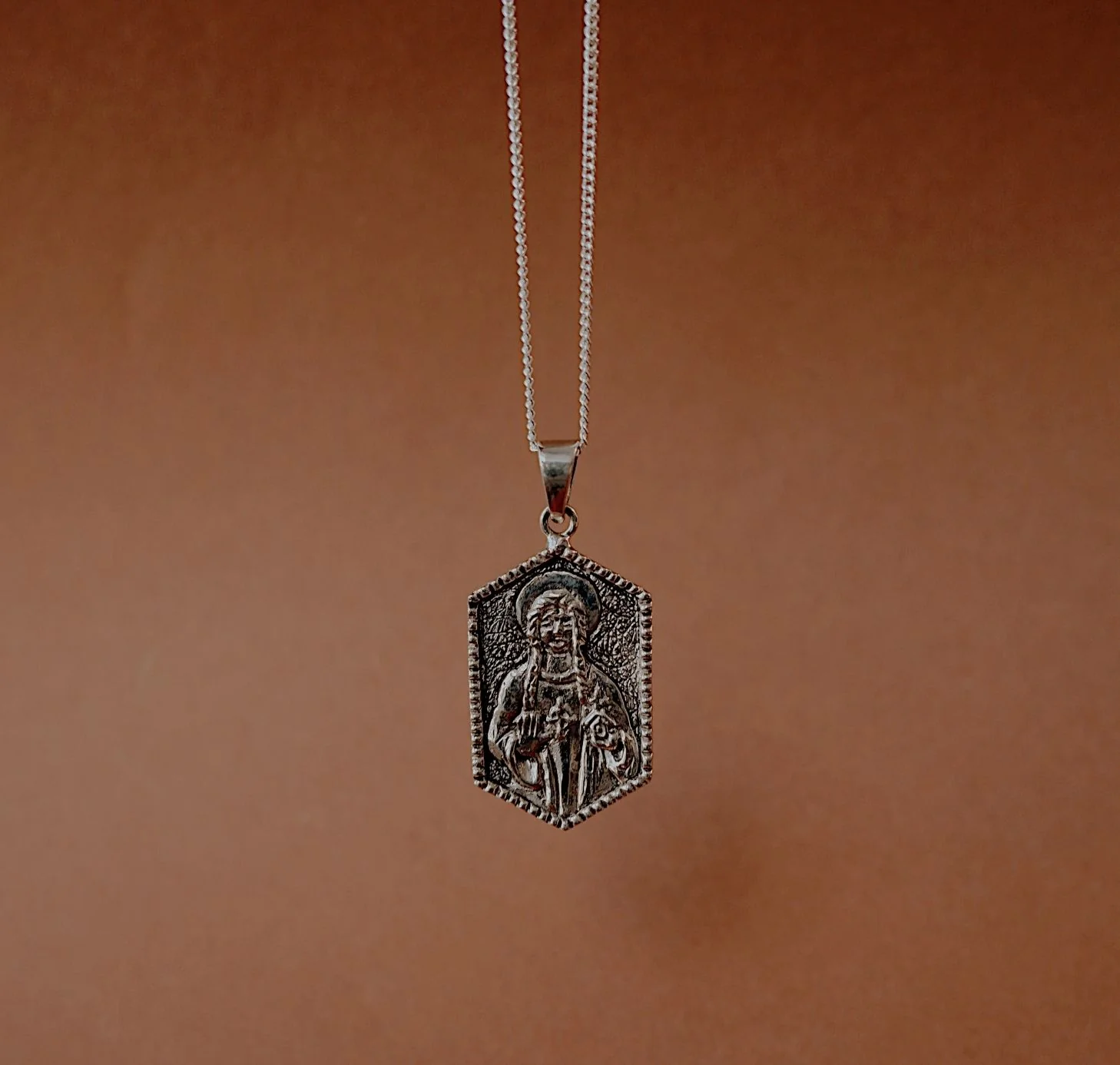 St Dwynwen - Patron Saint of Lovers - Silver - Image 3