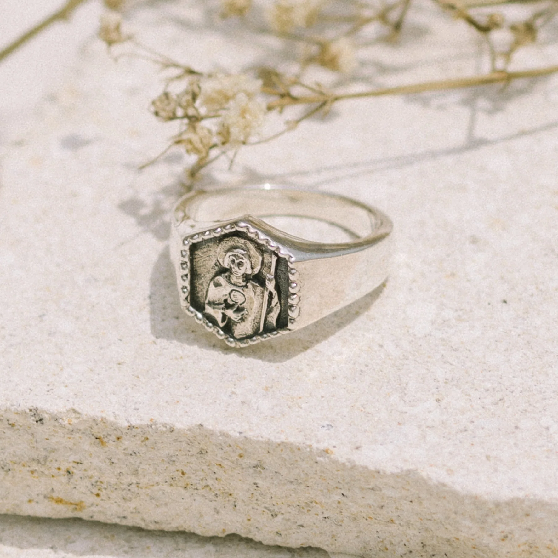 St Jude Patron Saint of Hope & Impossible Causes Signet Ring - Silver - Image 2
