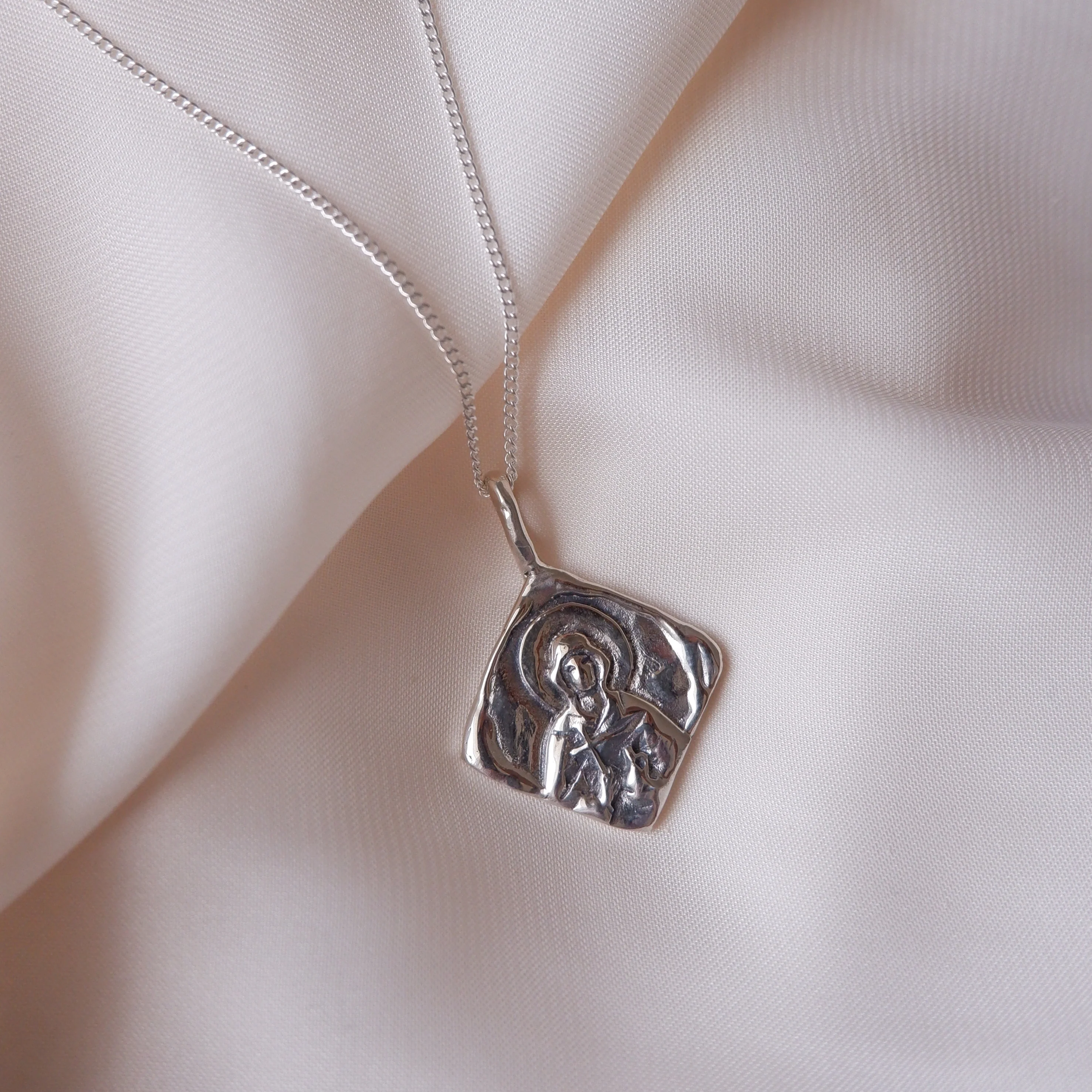 St Martha - Patron Saint of Cooking & Devoted Service - Silver - Image 5