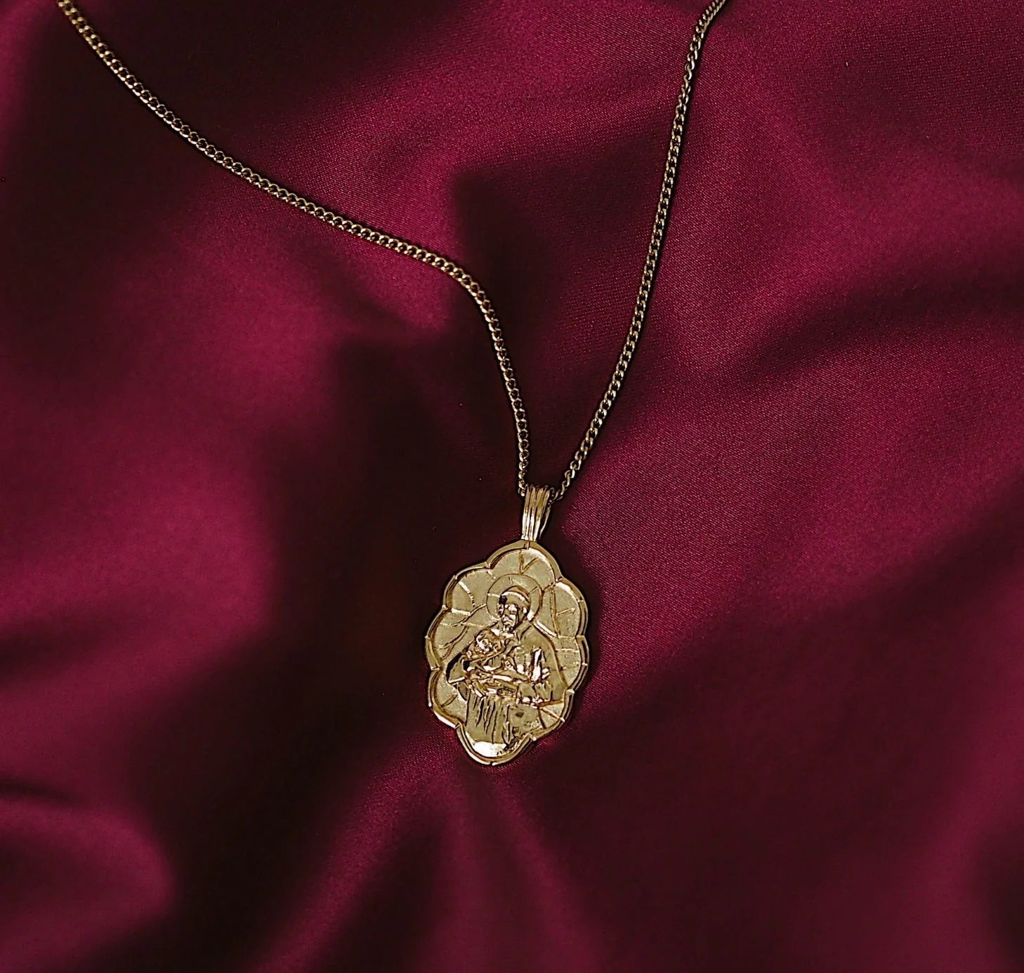 St Vincent De Paul - Patron Saint of Charity & Giving Back Necklace - Gold - Image 4