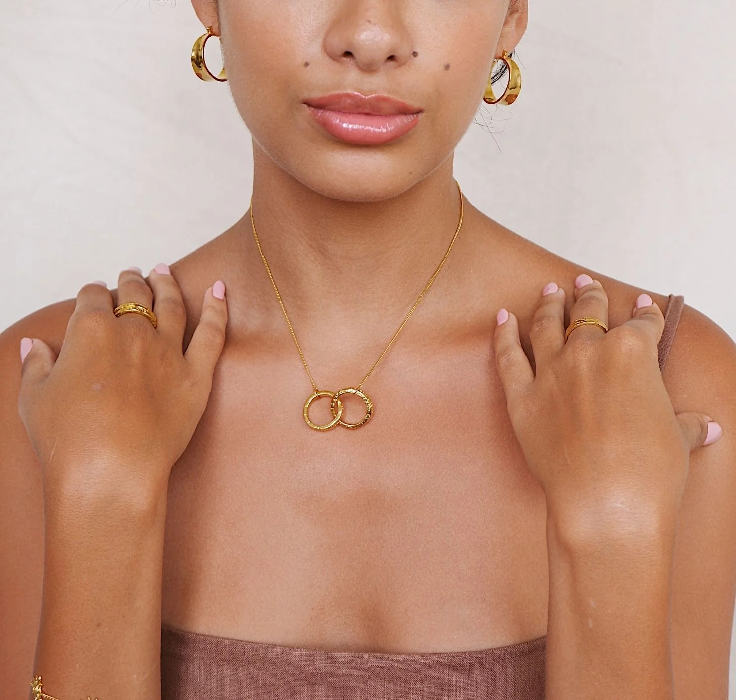 Support Necklace - Gold - Image 3