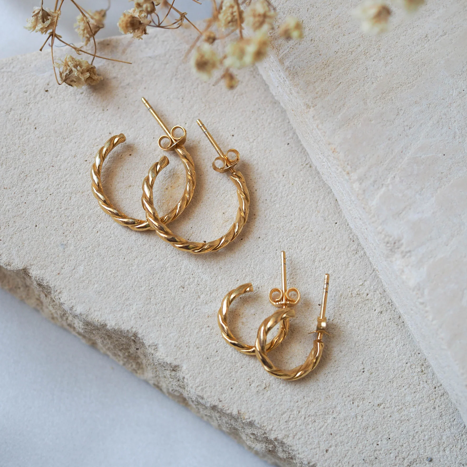 The Hudson Twisted Hoops 20mm - Gold - Image 4