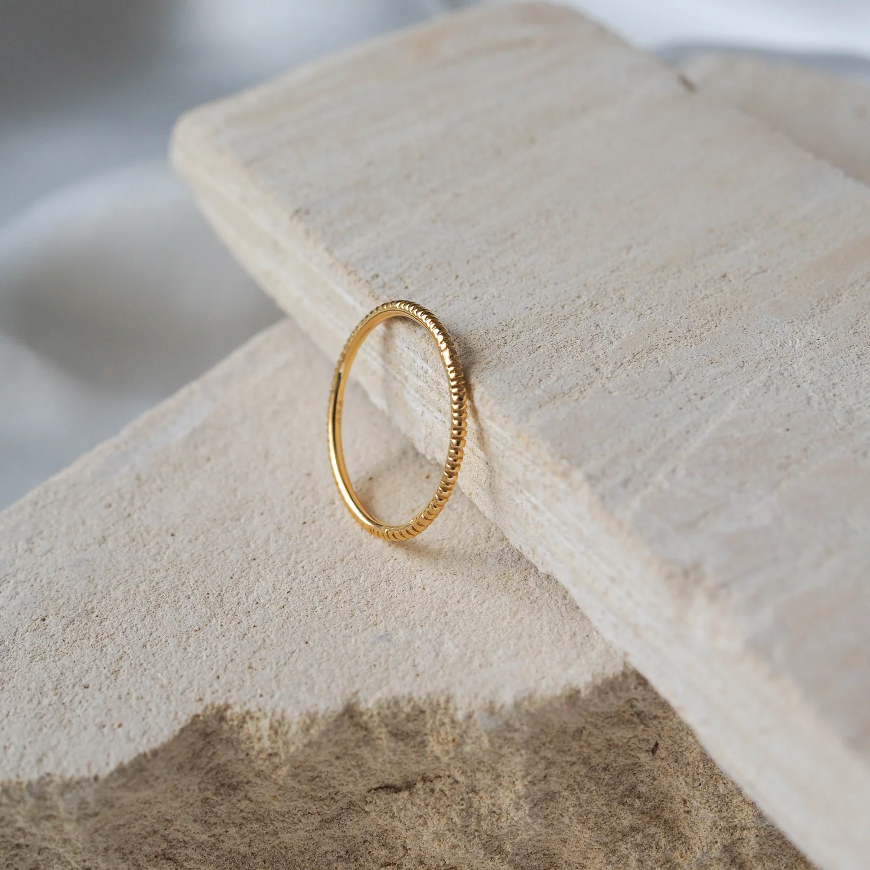 The MET Stripe Band - Gold - Image 3