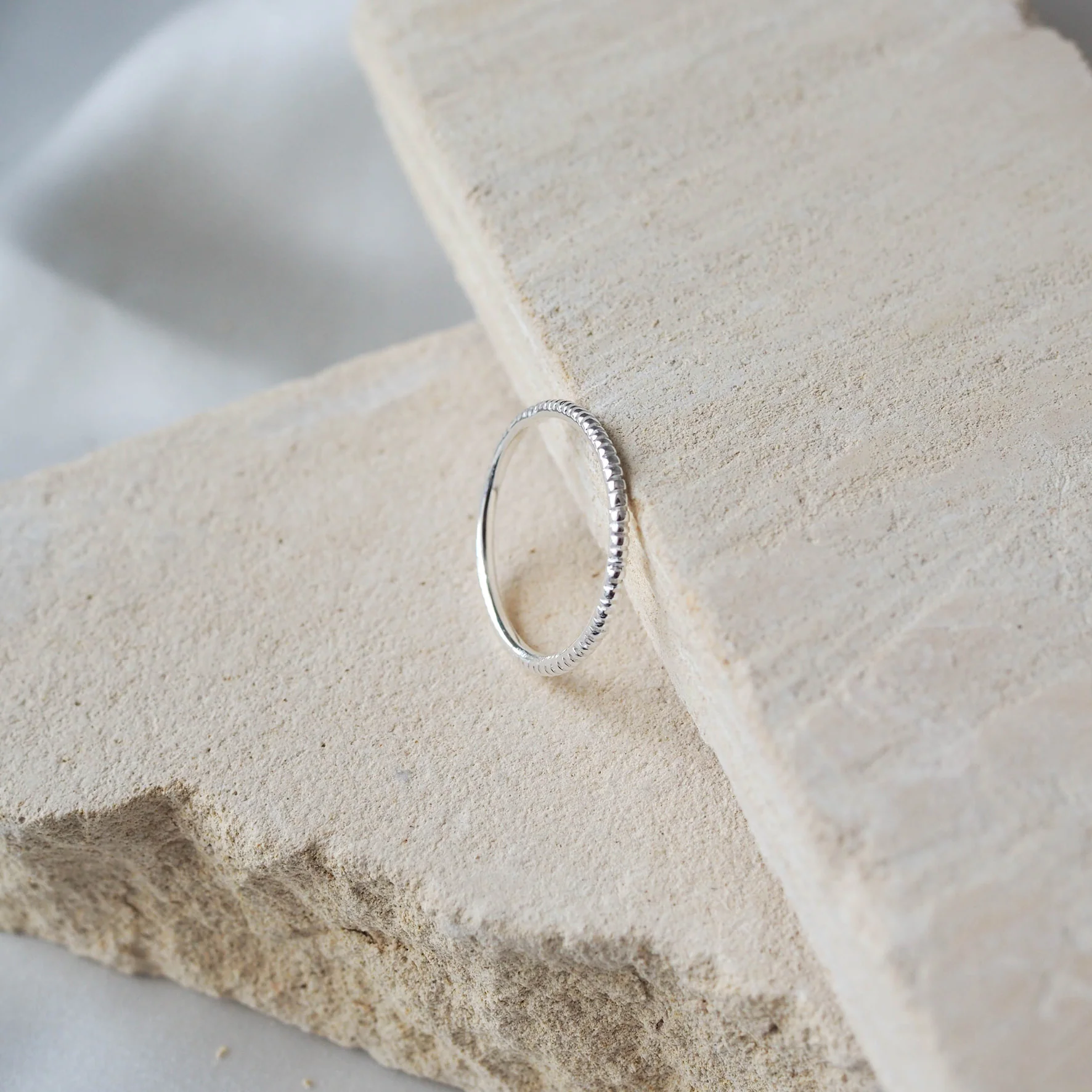 The MET Stripe Band - Silver - Image 4