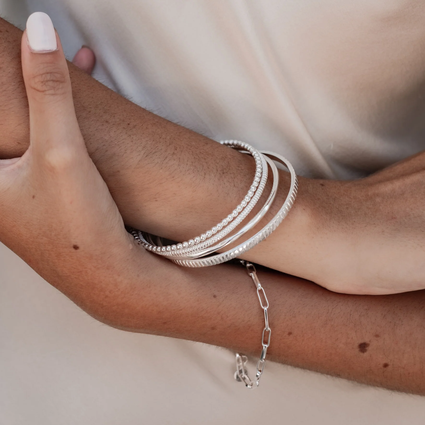 The MET Stripe Bracelet - Silver 4mm - Image 3