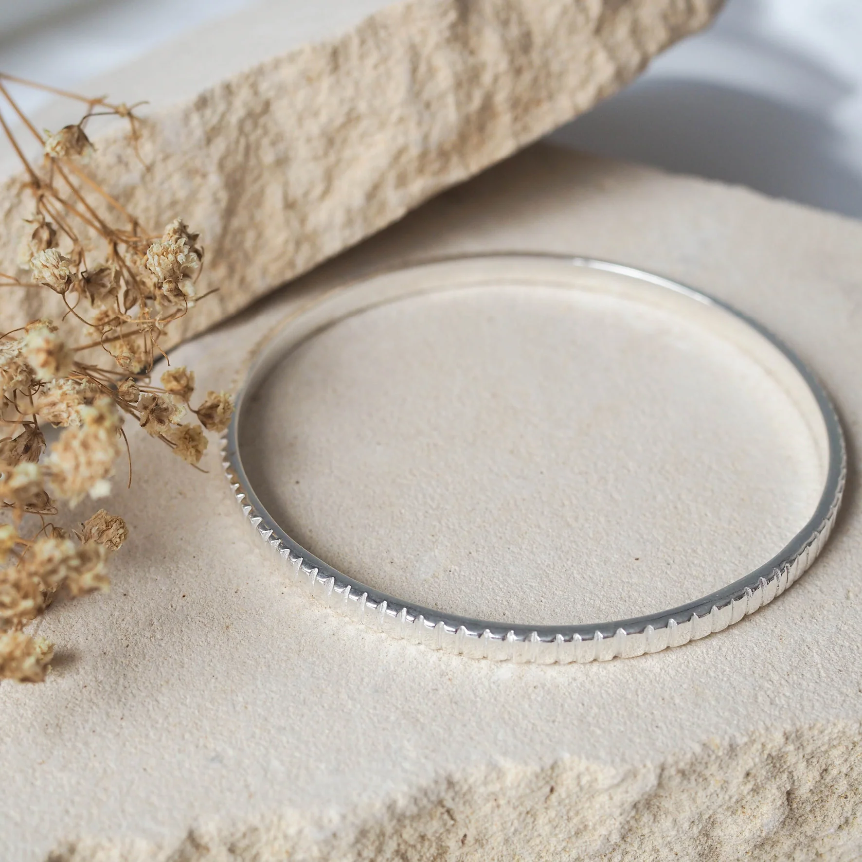 The MET Stripe Bracelet - Silver 4mm - Image 5